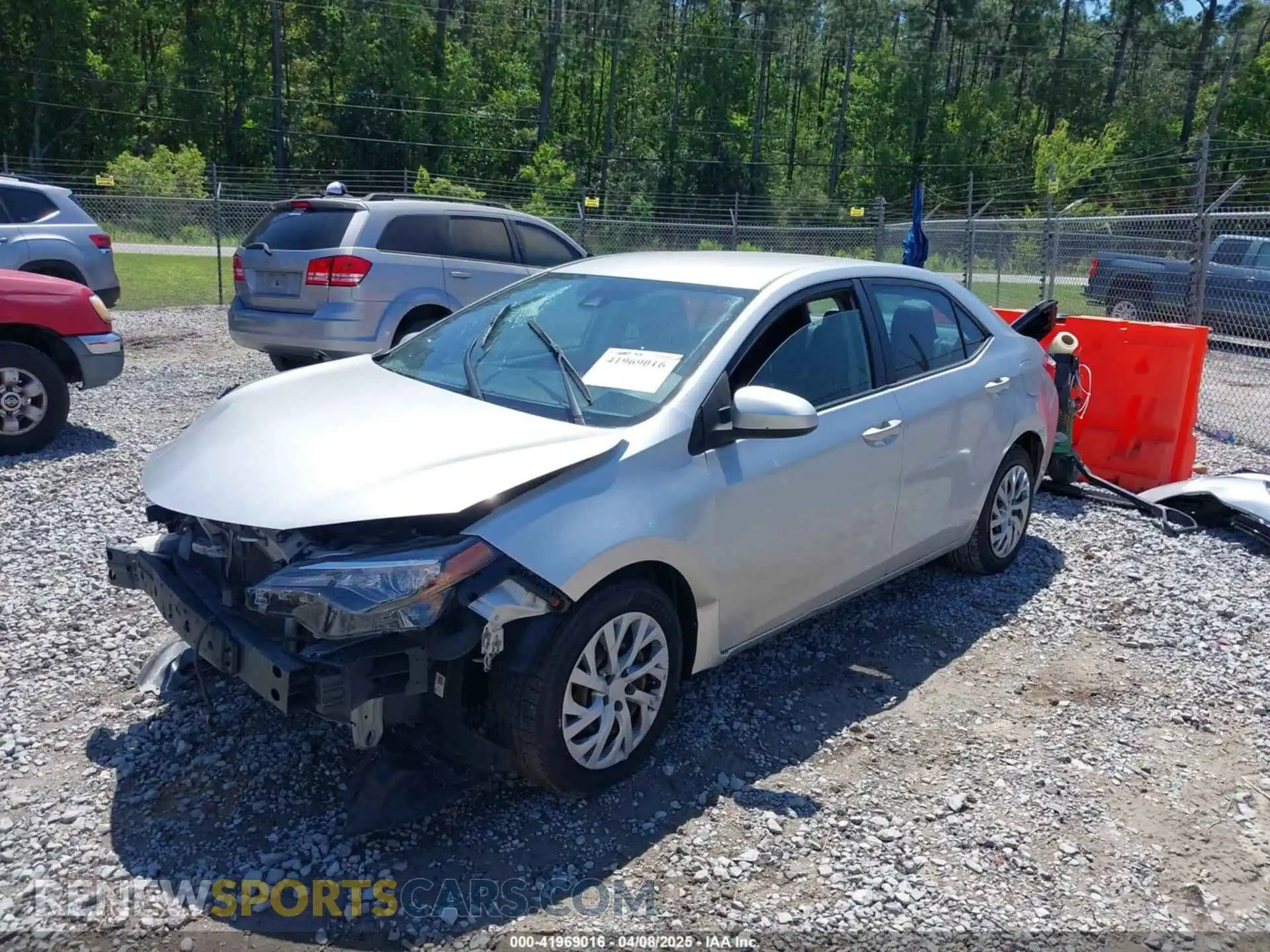 2 Photograph of a damaged car 2T1BURHE8KC233294 TOYOTA COROLLA 2019