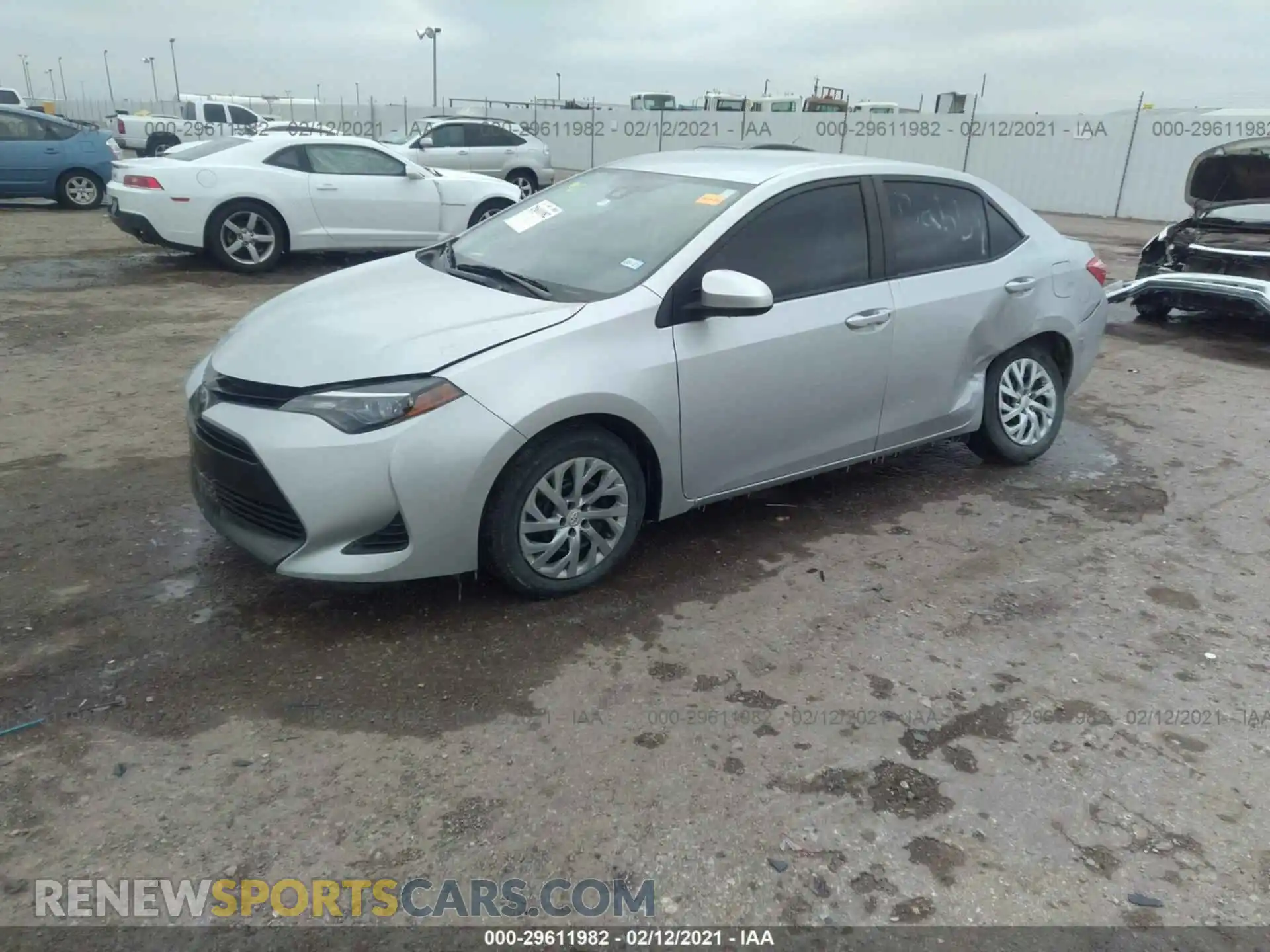 2 fotografías del automóvil dañado 2T1BURHE8KC234591 TOYOTA COROLLA 2019