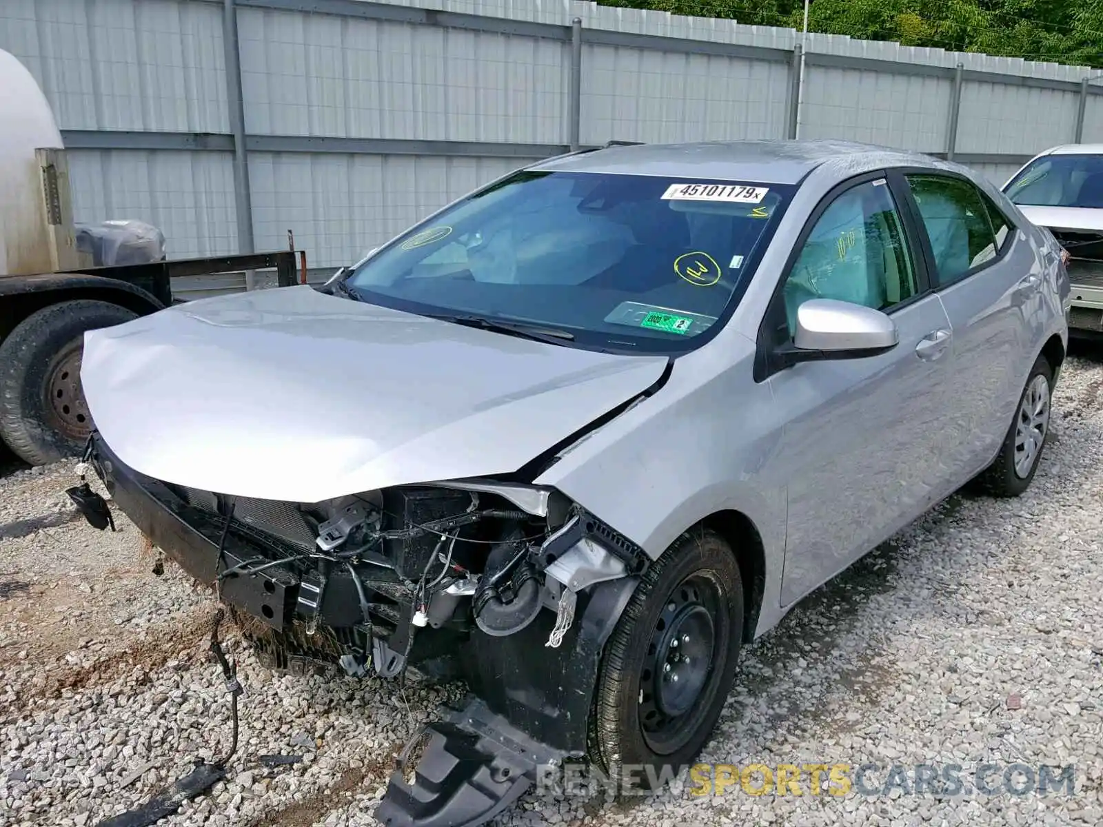 2 Photograph of a damaged car 2T1BURHE8KC239919 TOYOTA COROLLA 2019