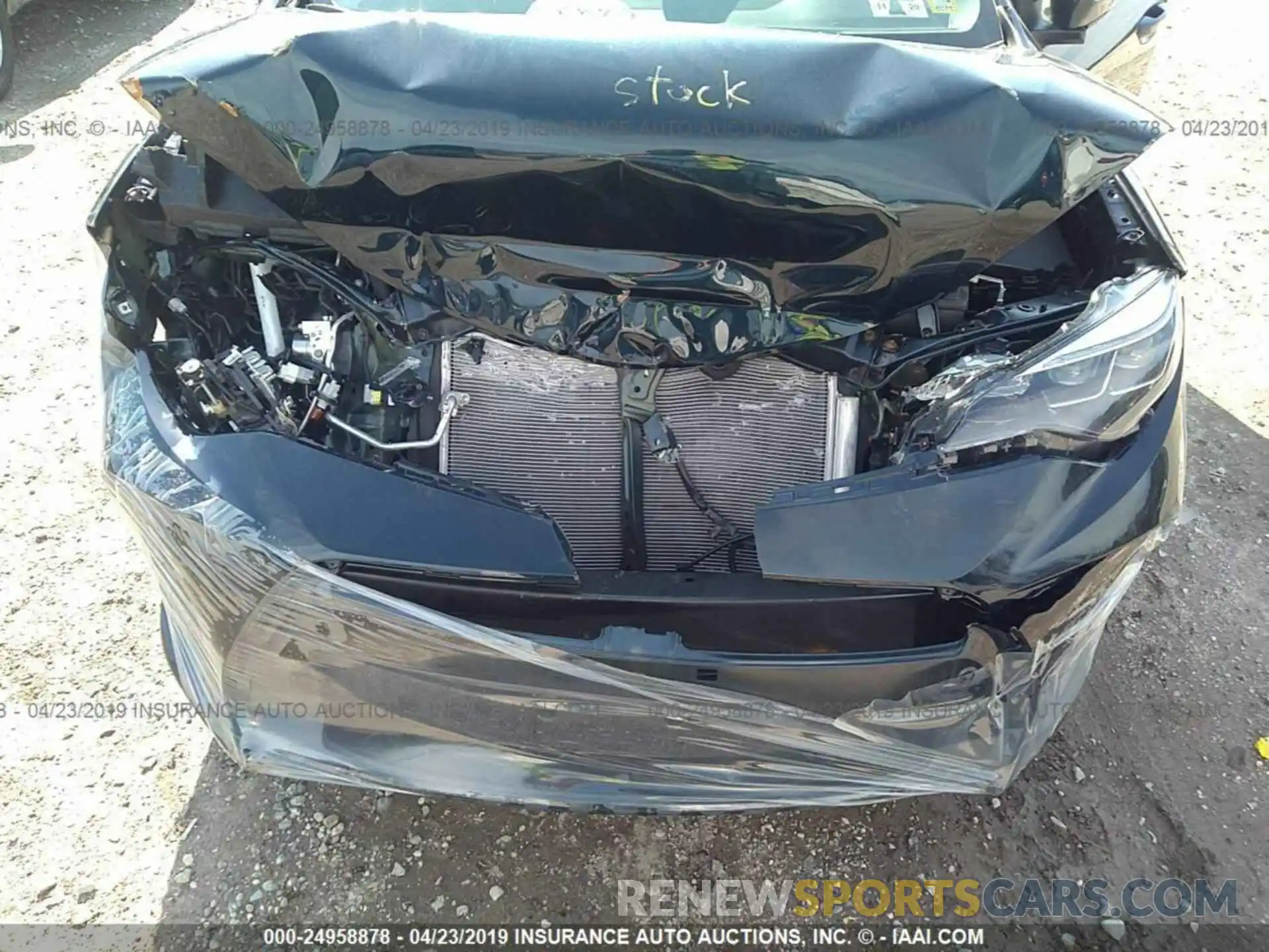 10 Photograph of a damaged car 2T1BURHE9KC140929 TOYOTA COROLLA 2019