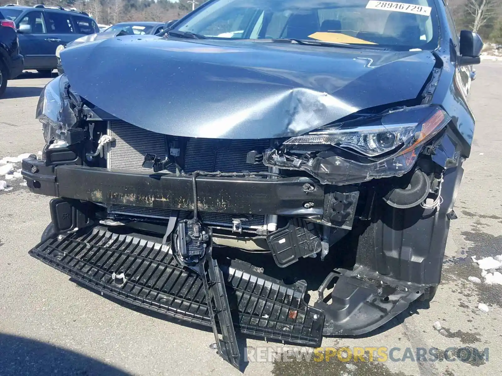 9 Photograph of a damaged car 2T1BURHE9KC141238 TOYOTA COROLLA 2019