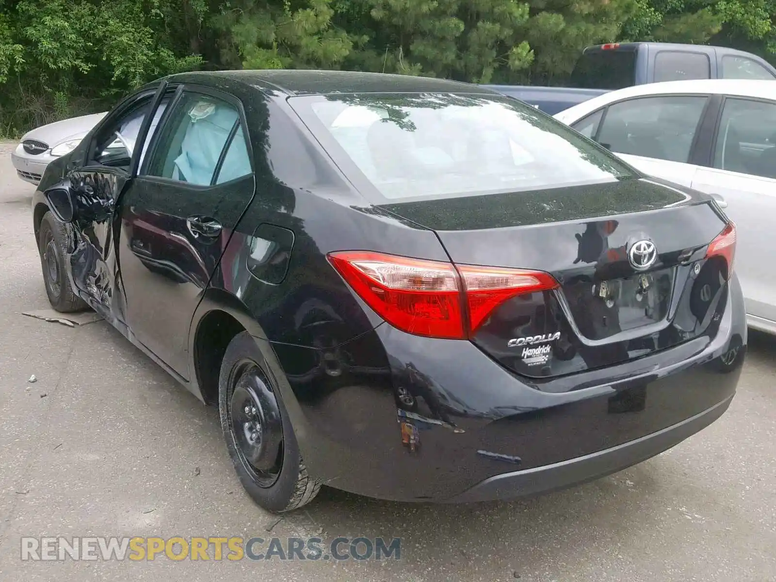3 Photograph of a damaged car 2T1BURHE9KC149114 TOYOTA COROLLA 2019