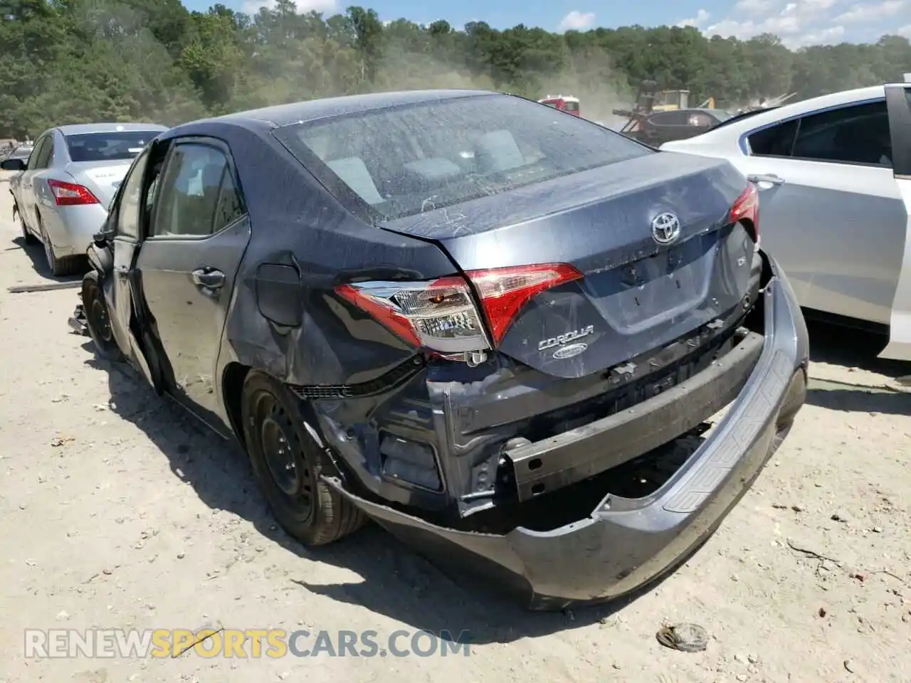 3 Photograph of a damaged car 2T1BURHE9KC176071 TOYOTA COROLLA 2019