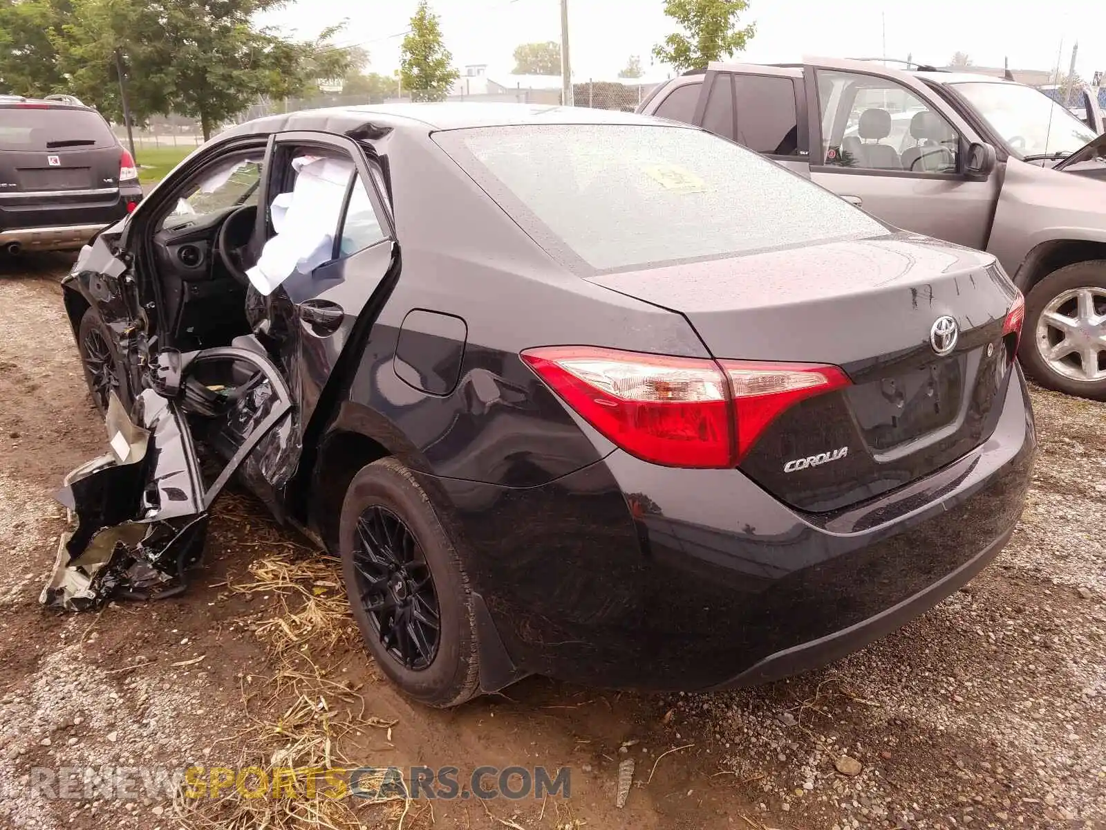 3 Photograph of a damaged car 2T1BURHE9KC176359 TOYOTA COROLLA 2019