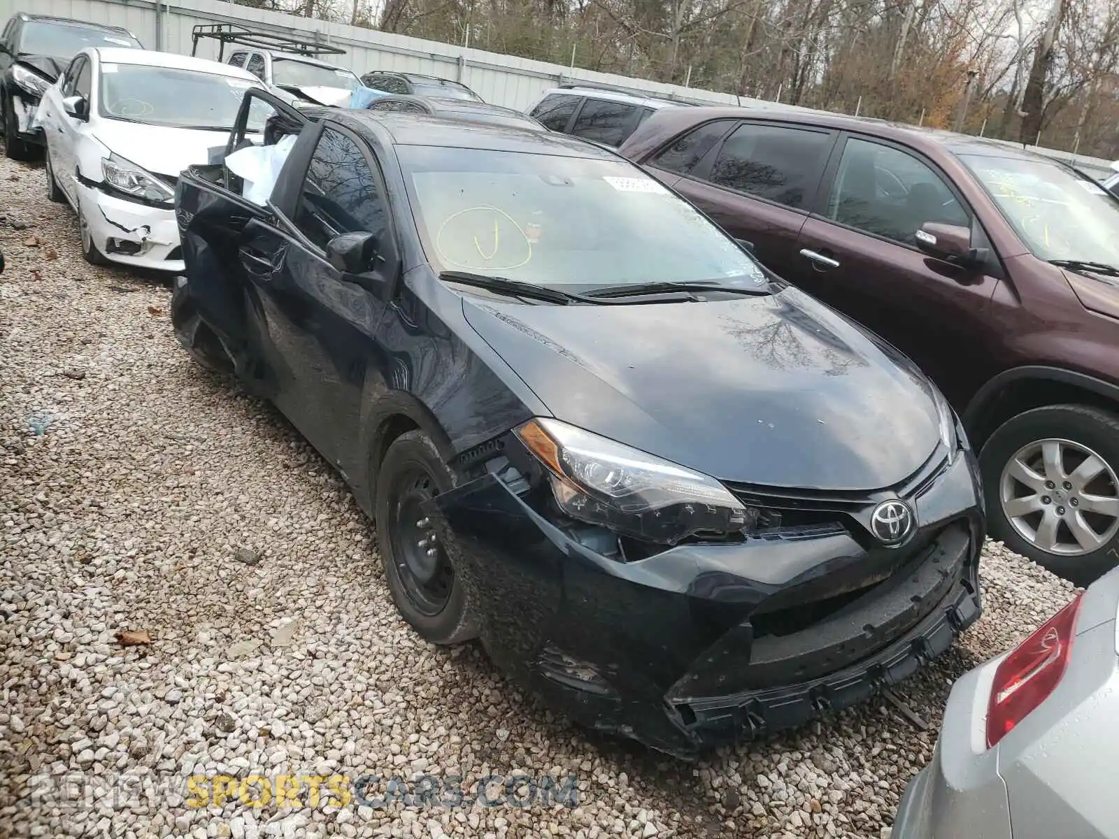 1 Photograph of a damaged car 2T1BURHE9KC183702 TOYOTA COROLLA 2019