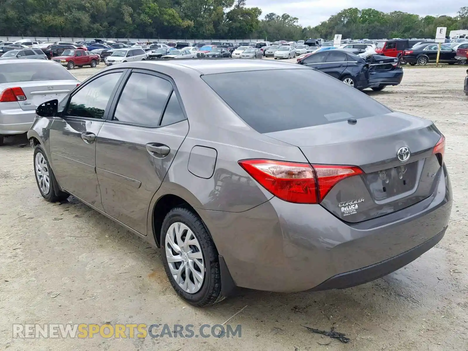 3 Photograph of a damaged car 2T1BURHE9KC209957 TOYOTA COROLLA 2019