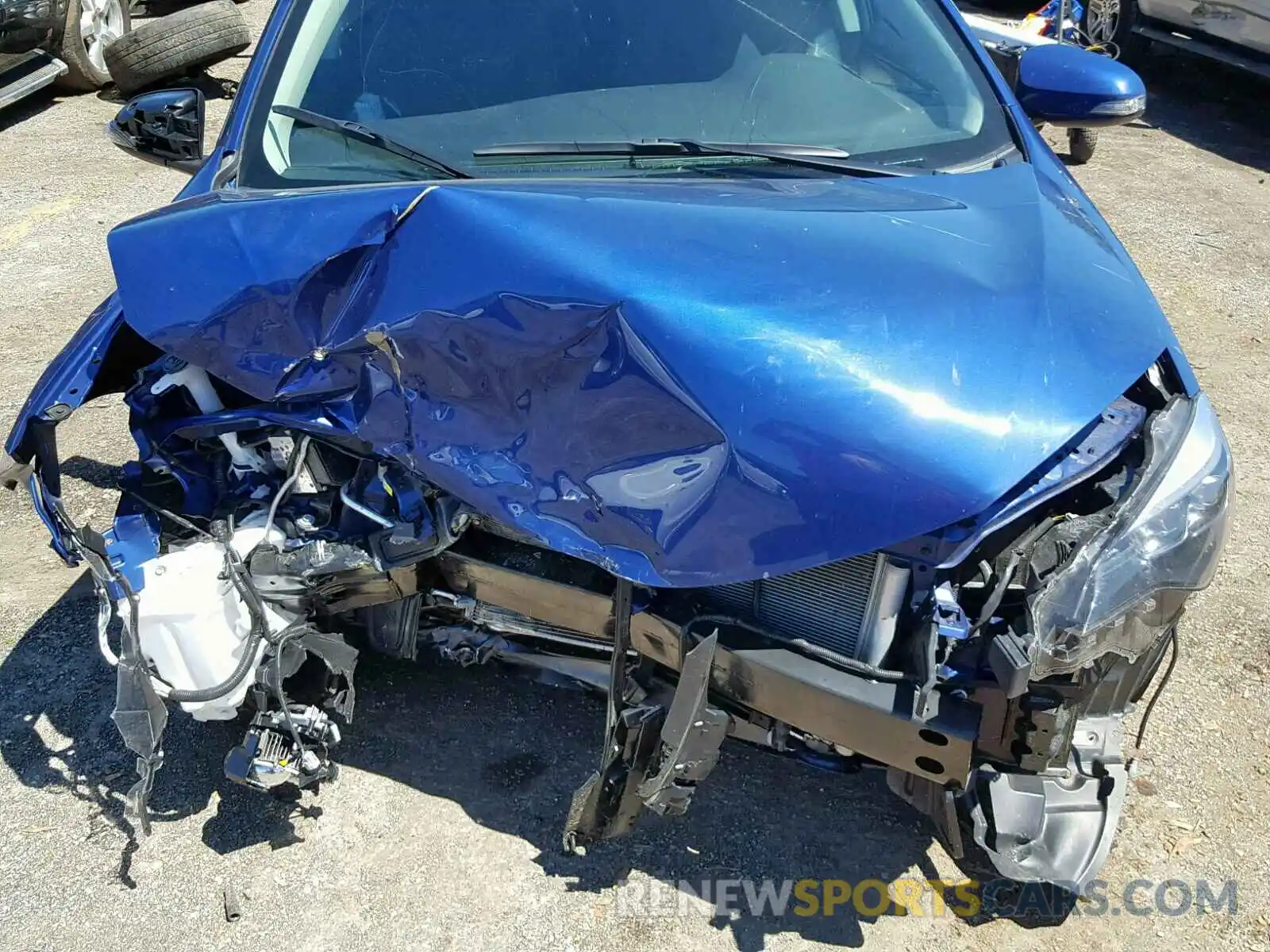 7 Photograph of a damaged car 2T1BURHE9KC211093 TOYOTA COROLLA 2019