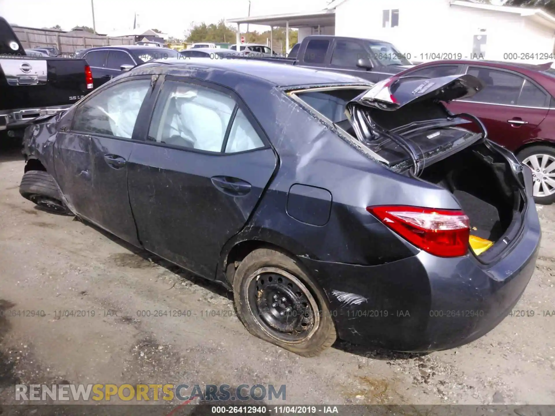 3 Photograph of a damaged car 2T1BURHE9KC218657 TOYOTA COROLLA 2019
