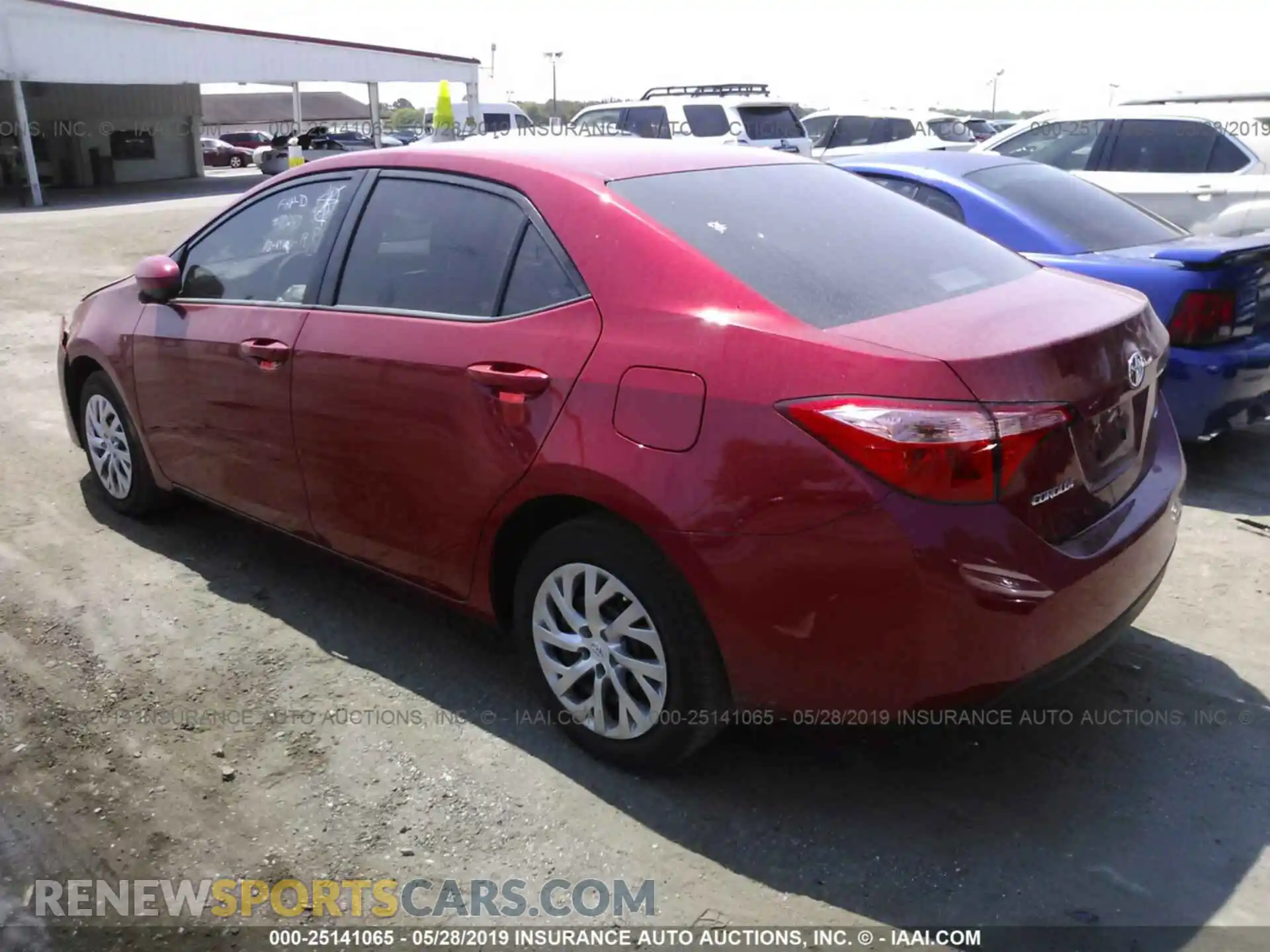 3 Photograph of a damaged car 2T1BURHE9KC219971 TOYOTA COROLLA 2019