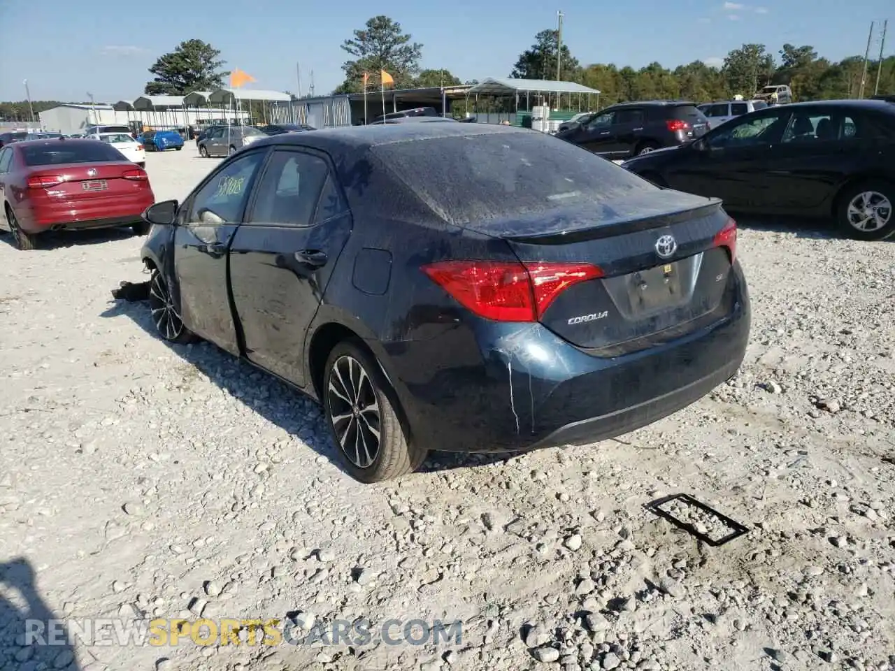 3 Photograph of a damaged car 2T1BURHE9KC220022 TOYOTA COROLLA 2019