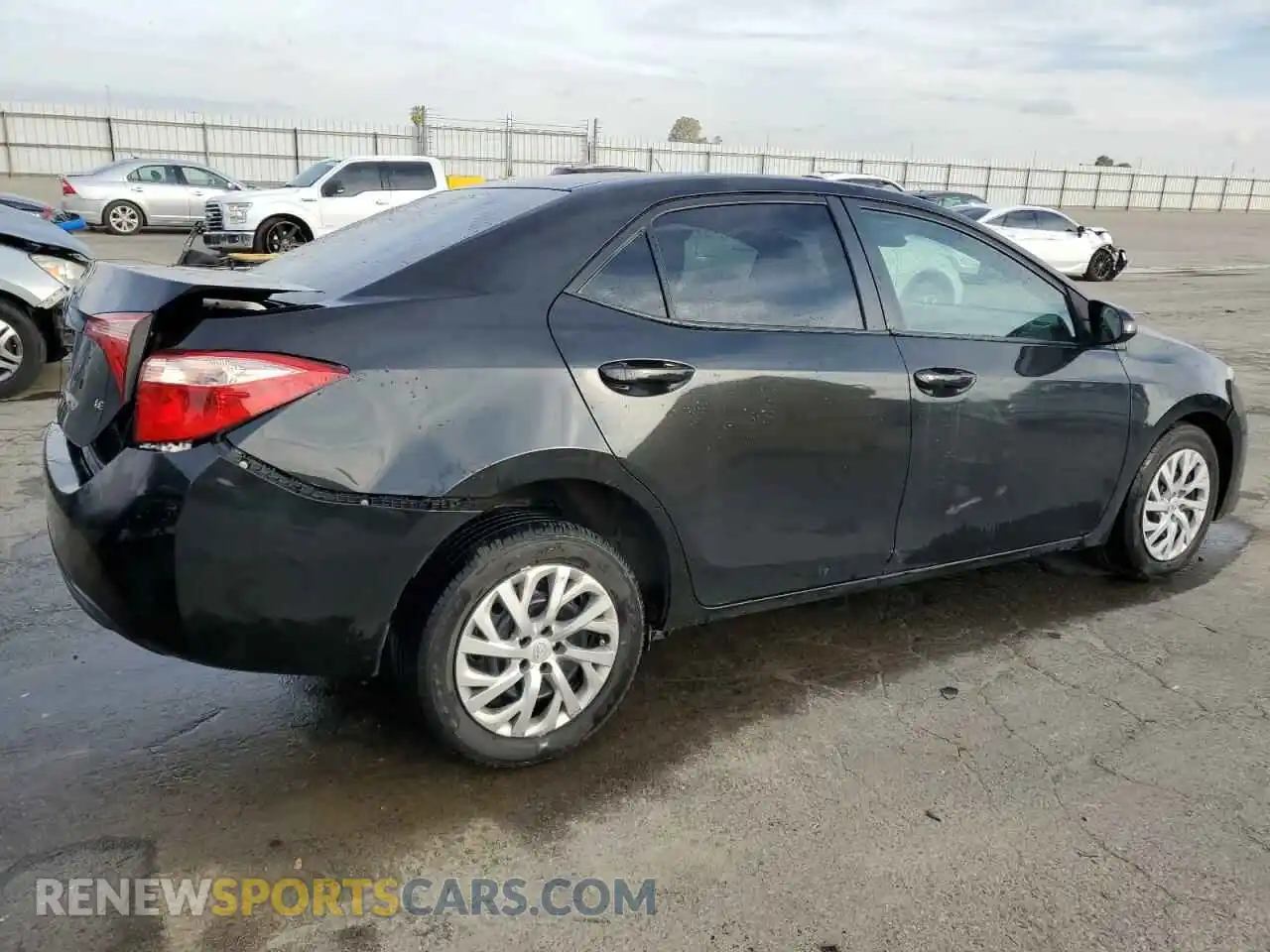 3 Photograph of a damaged car 2T1BURHE9KC220991 TOYOTA COROLLA 2019