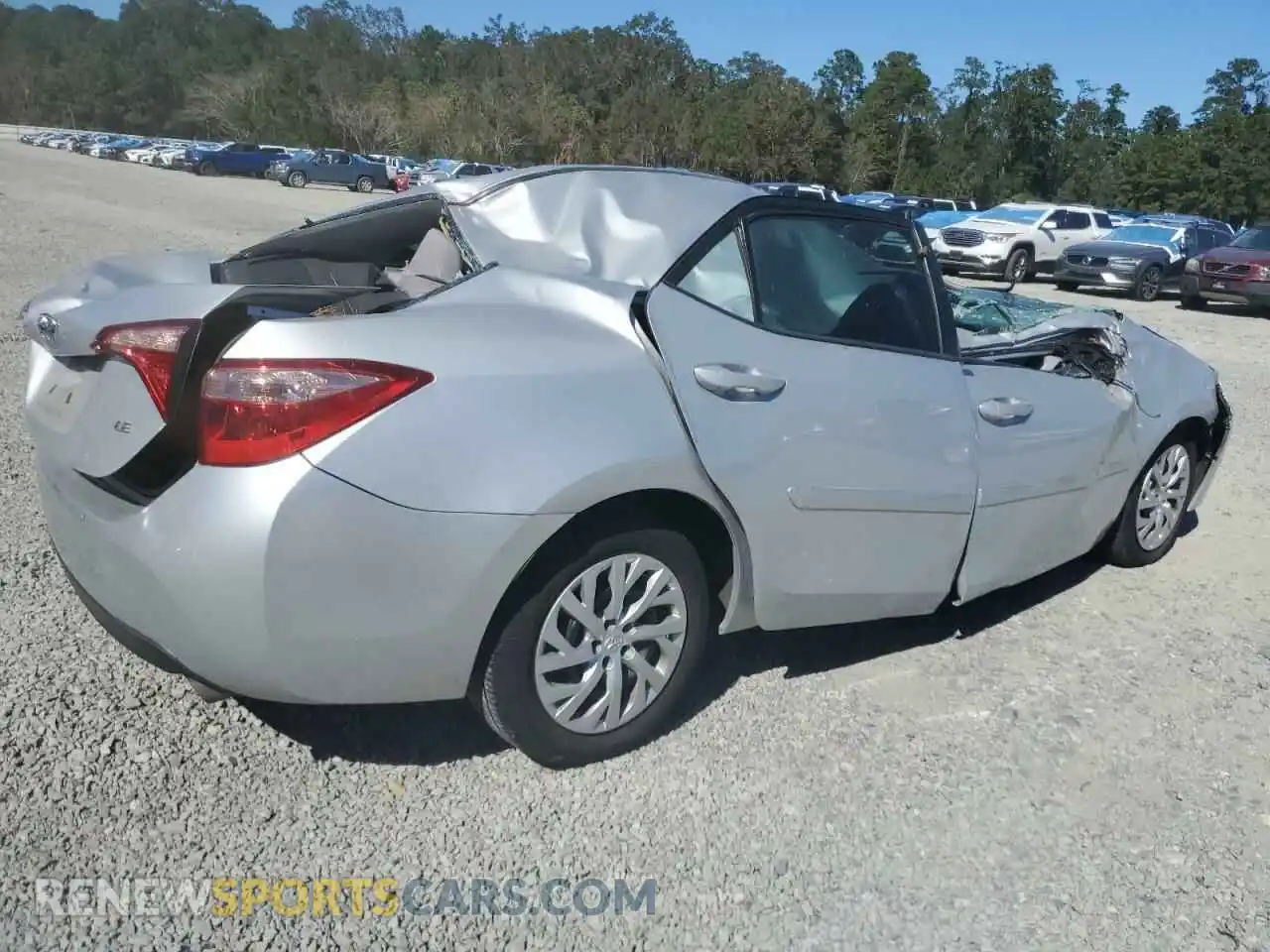 3 Photograph of a damaged car 2T1BURHE9KC228072 TOYOTA COROLLA 2019