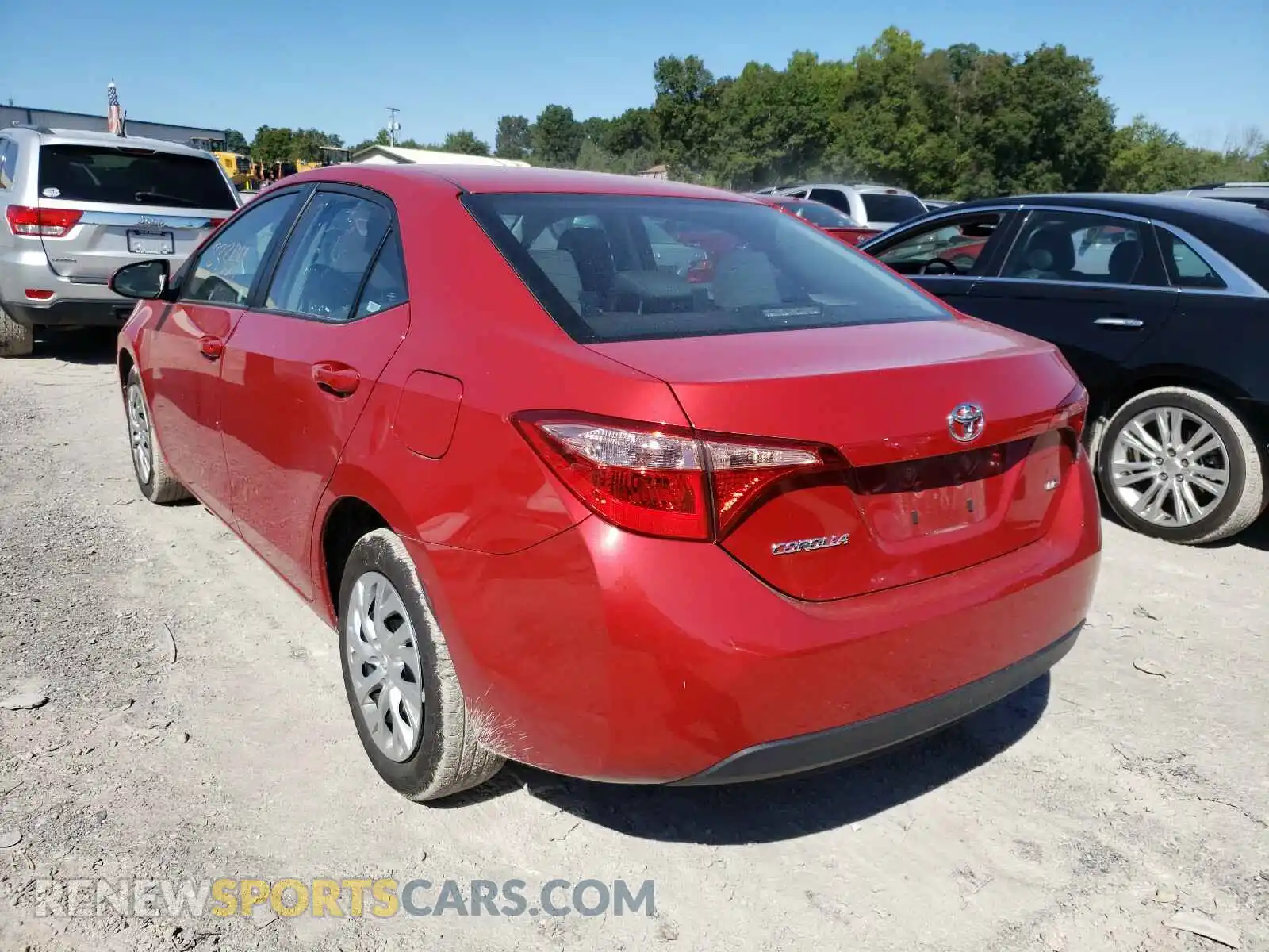 3 Photograph of a damaged car 2T1BURHE9KC233465 TOYOTA COROLLA 2019
