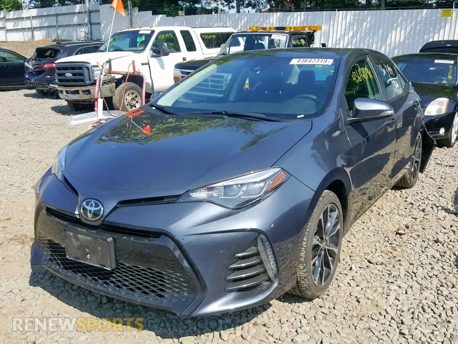 2 Photograph of a damaged car 2T1BURHE9KC241579 TOYOTA COROLLA 2019