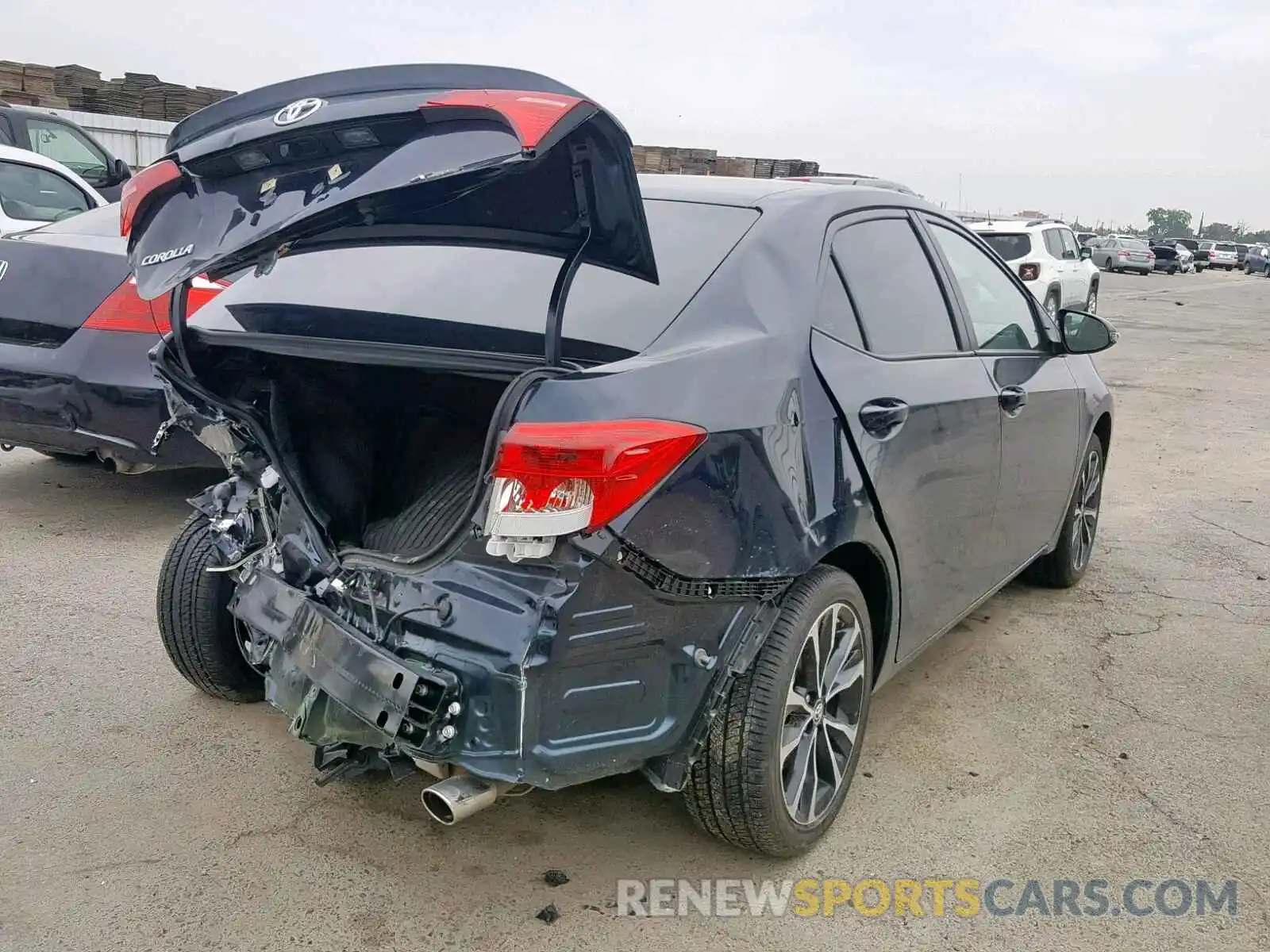 4 Photograph of a damaged car 2T1BURHEXKC127476 TOYOTA COROLLA 2019