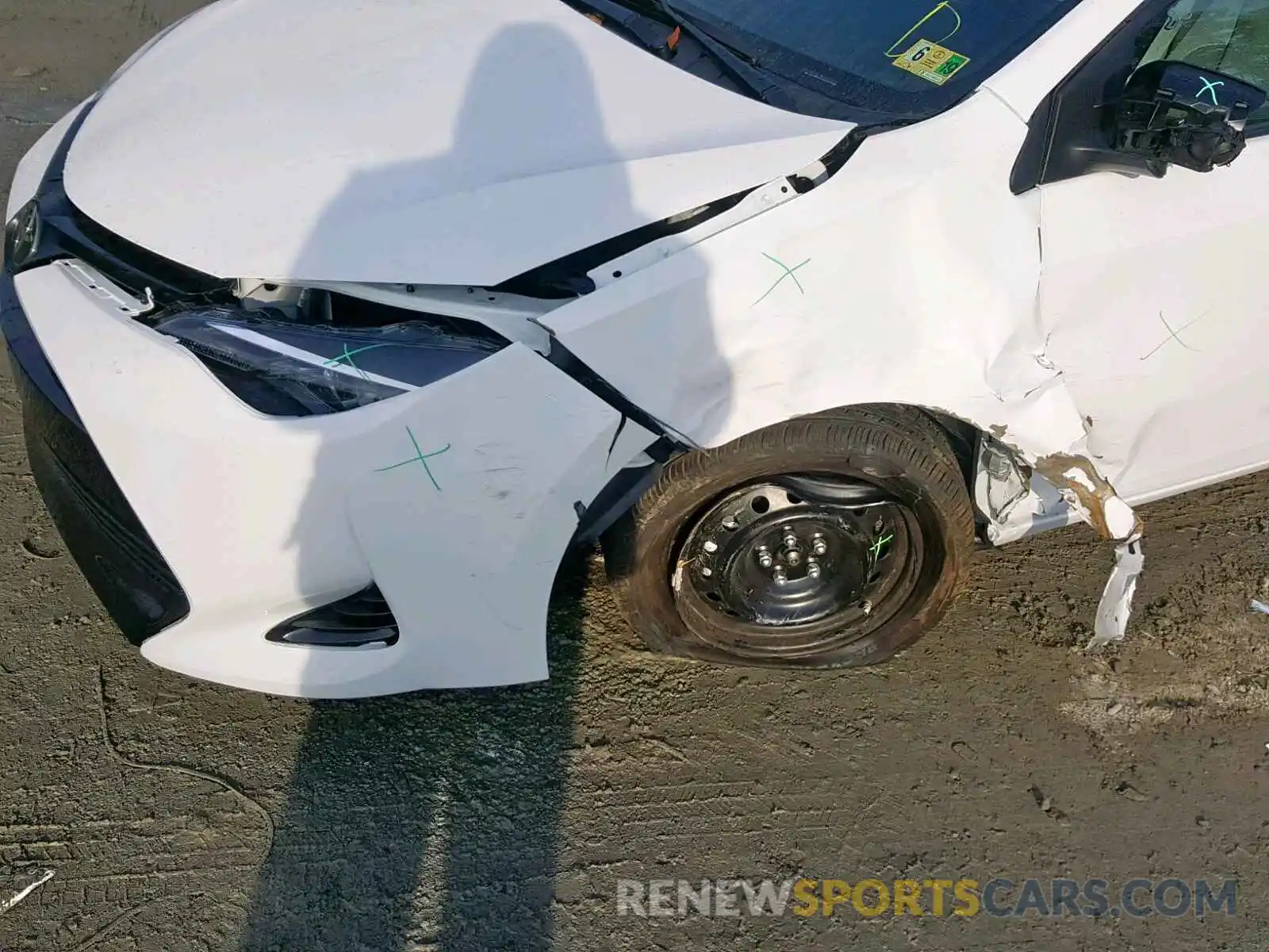 9 Photograph of a damaged car 2T1BURHEXKC130880 TOYOTA COROLLA 2019