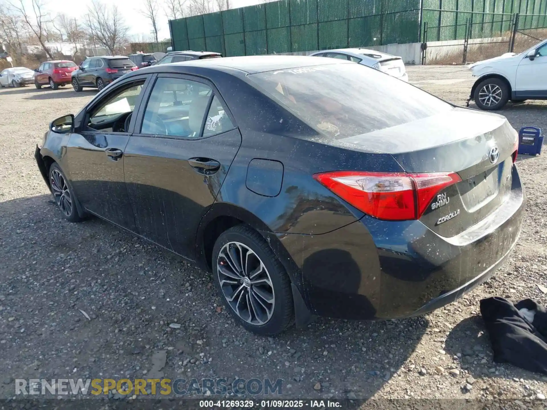 3 Photograph of a damaged car 2T1BURHEXKC135240 TOYOTA COROLLA 2019