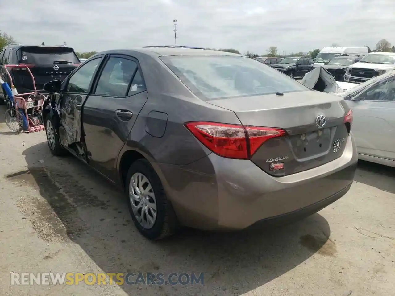 3 Фотография поврежденного автомобиля 2T1BURHEXKC142236 TOYOTA COROLLA 2019