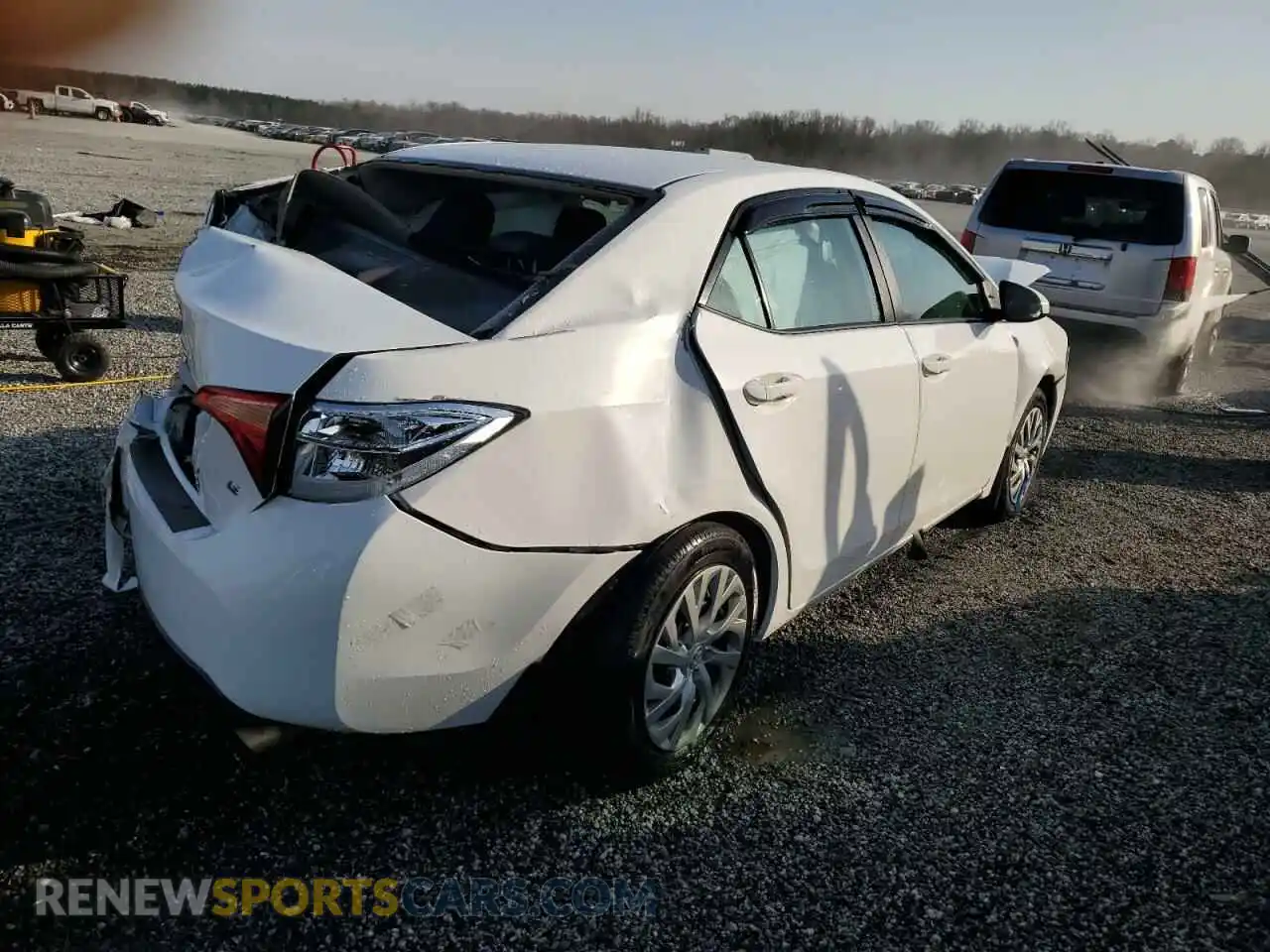 3 Photograph of a damaged car 2T1BURHEXKC148358 TOYOTA COROLLA 2019