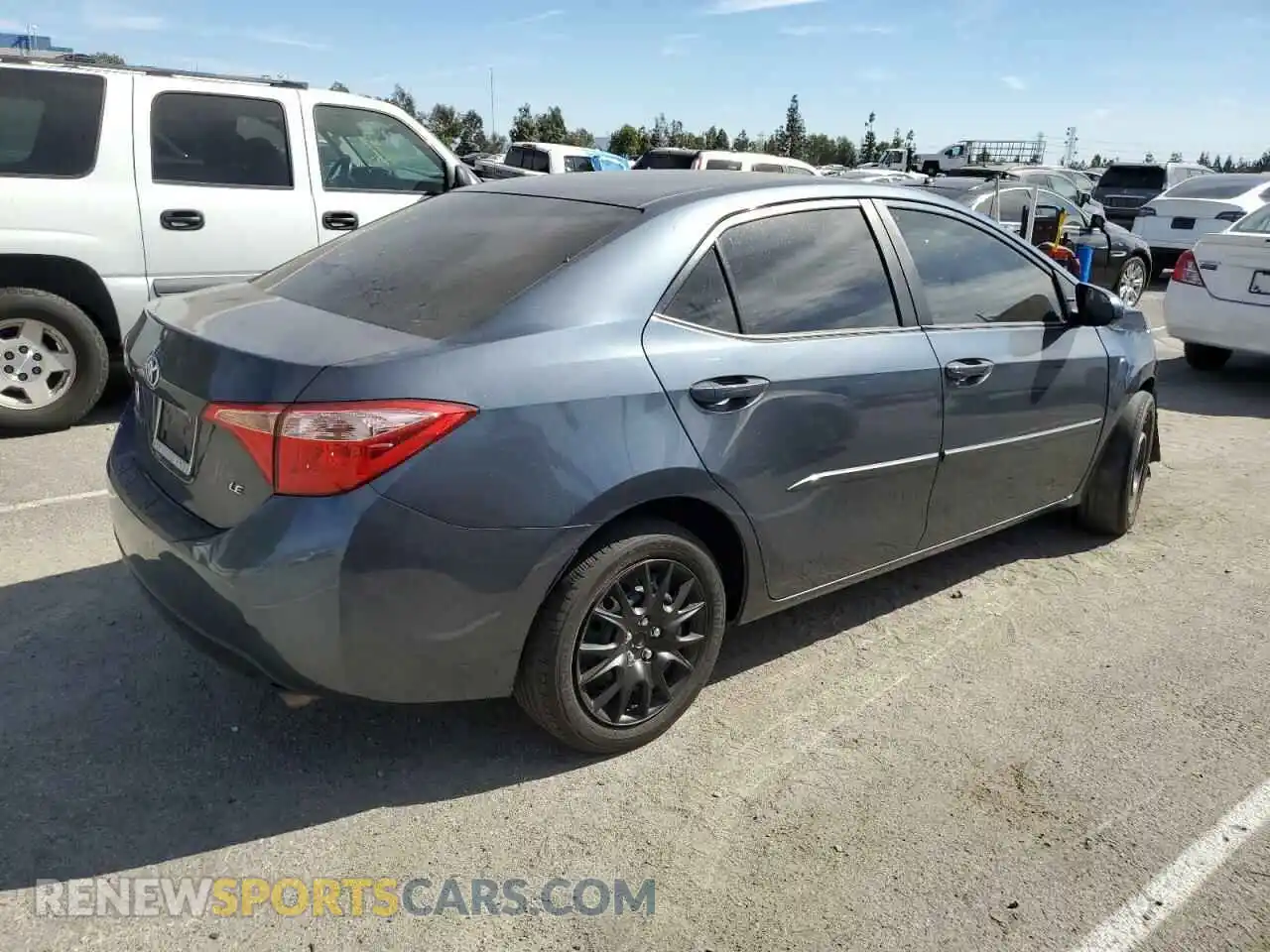 3 Photograph of a damaged car 2T1BURHEXKC154645 TOYOTA COROLLA 2019