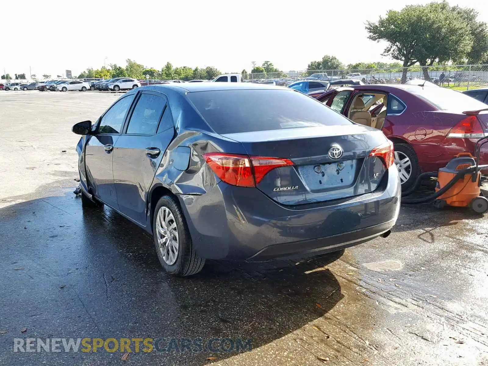 3 Photograph of a damaged car 2T1BURHEXKC169145 TOYOTA COROLLA 2019