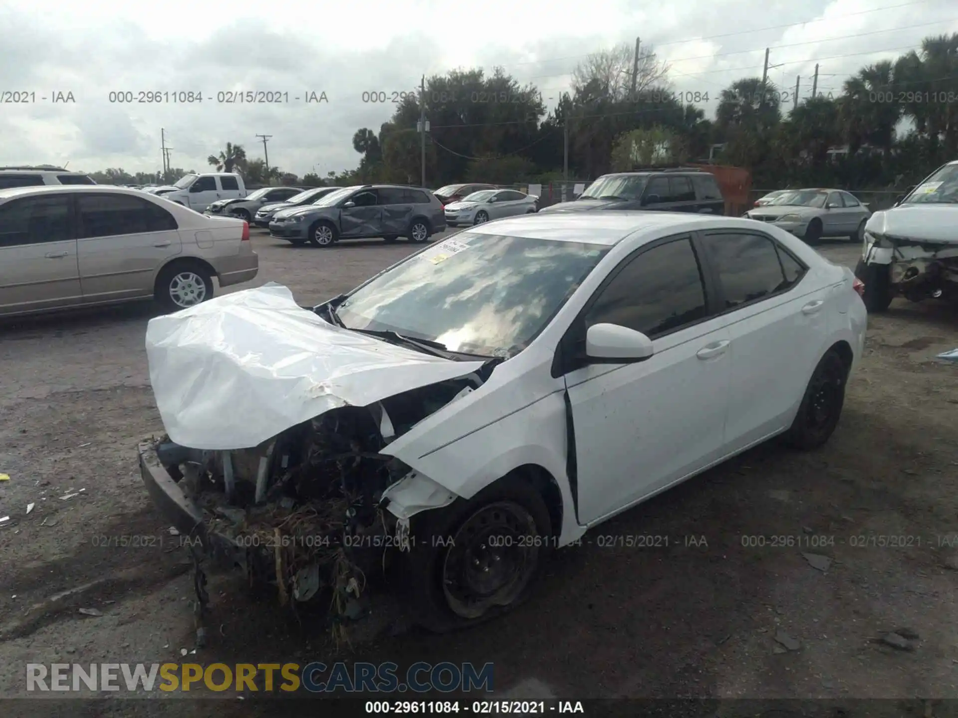 2 fotografías del automóvil dañado 2T1BURHEXKC182879 TOYOTA COROLLA 2019