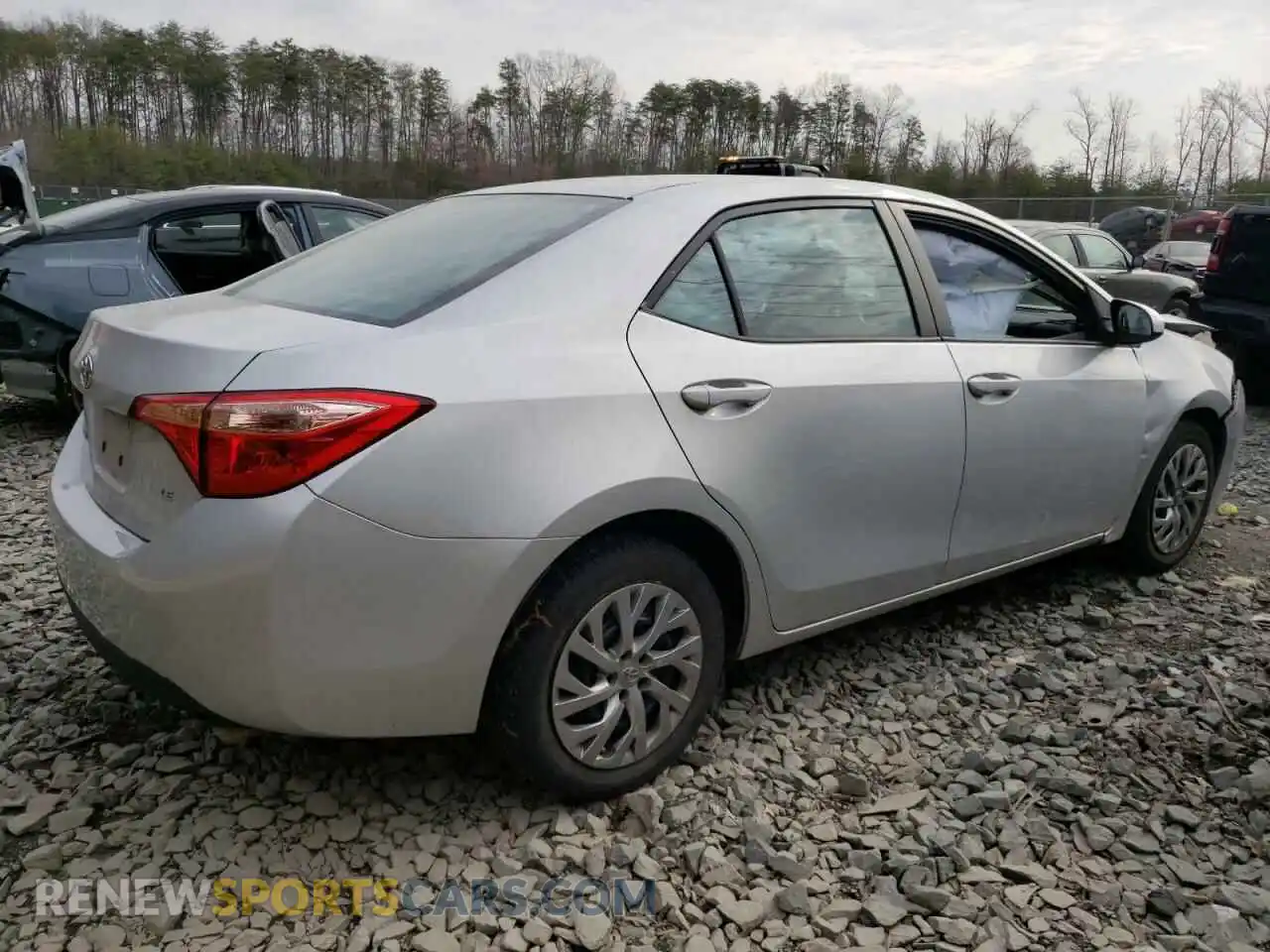 3 Photograph of a damaged car 2T1BURHEXKC194479 TOYOTA COROLLA 2019