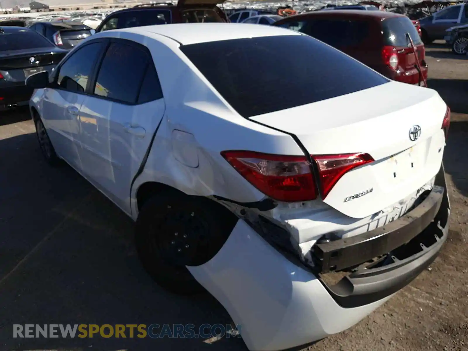 3 Photograph of a damaged car 2T1BURHEXKC201320 TOYOTA COROLLA 2019