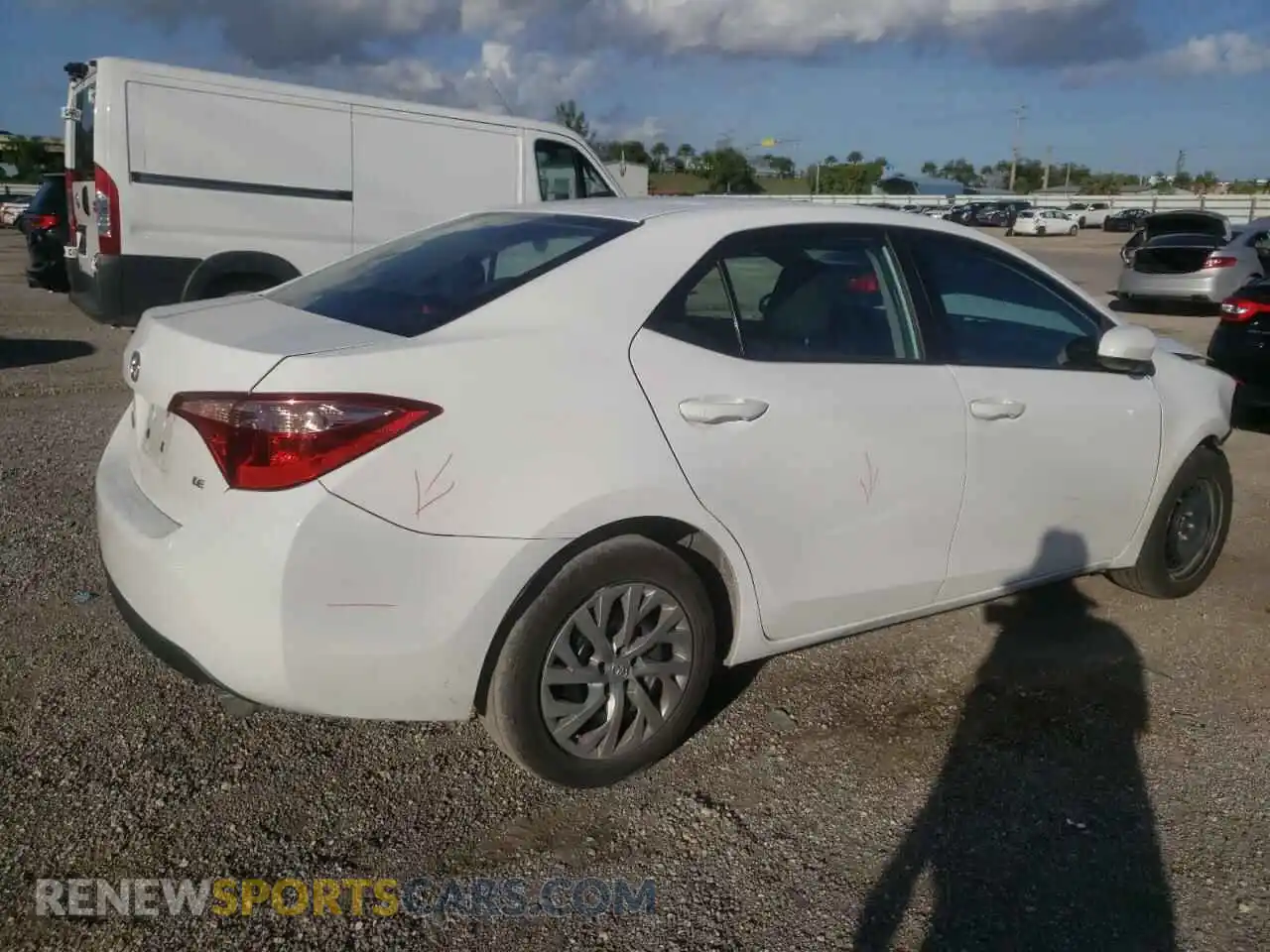3 Photograph of a damaged car 2T1BURHEXKC206436 TOYOTA COROLLA 2019