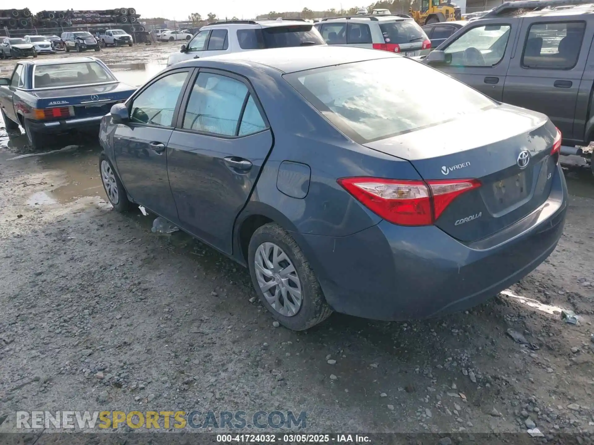 3 Photograph of a damaged car 2T1BURHEXKC217775 TOYOTA COROLLA 2019