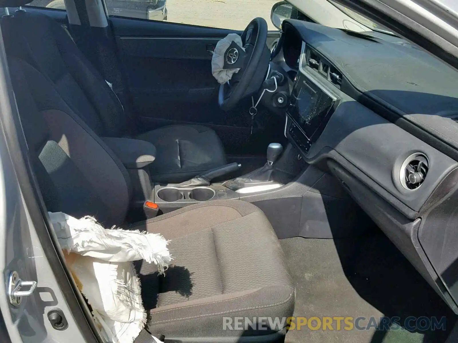 5 Photograph of a damaged car 2T1BURHEXKC229716 TOYOTA COROLLA 2019