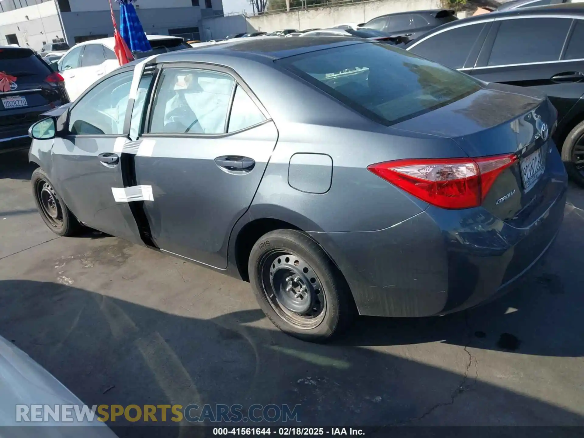 3 Photograph of a damaged car 2T1BURHEXKC231658 TOYOTA COROLLA 2019