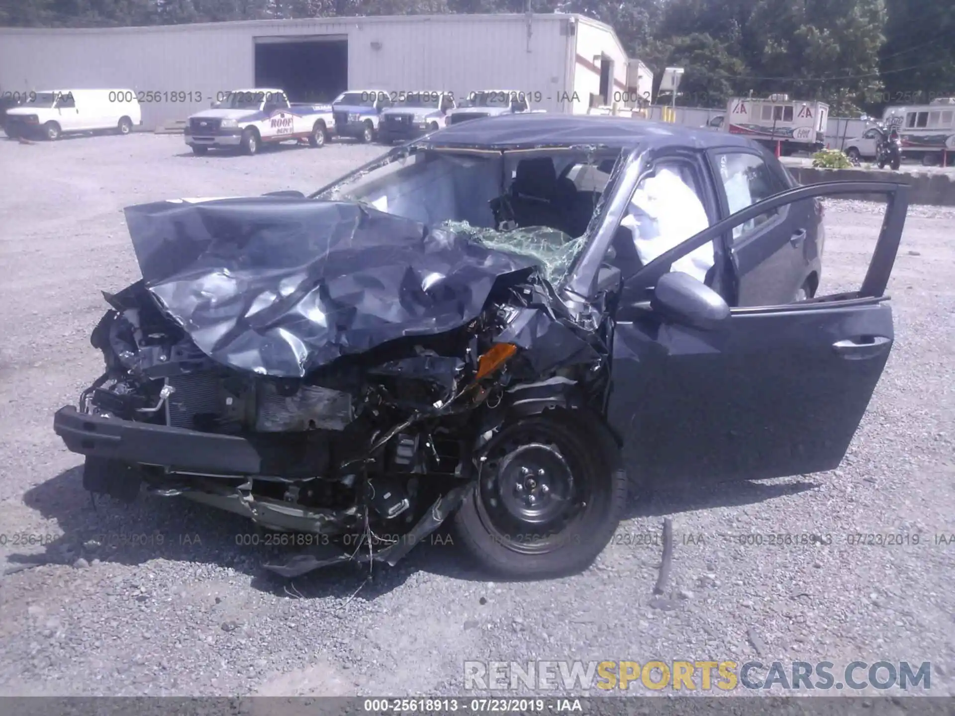 2 Photograph of a damaged car 2T1BURHEXKC232812 TOYOTA COROLLA 2019