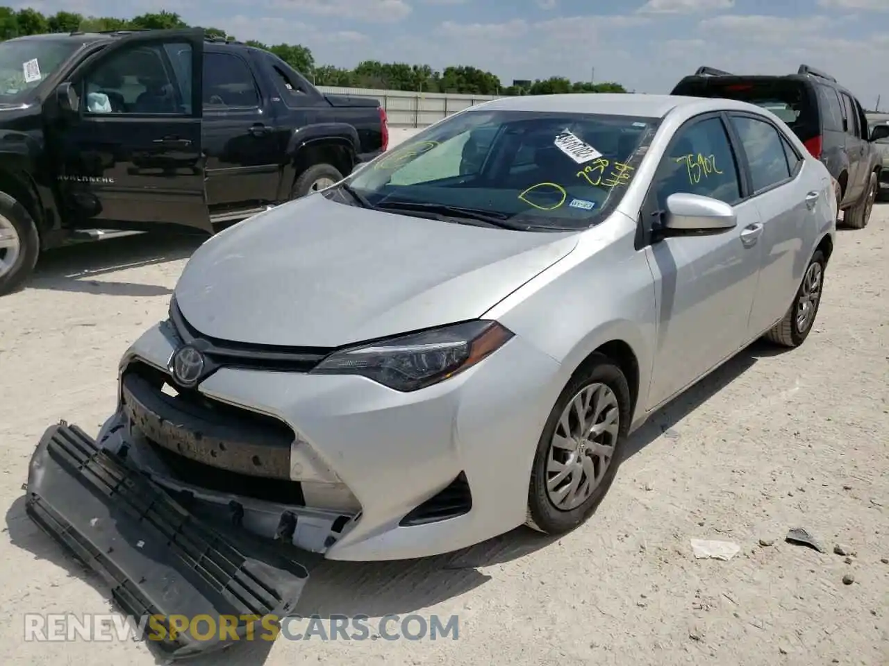 2 Photograph of a damaged car 2T1BURHEXKC238464 TOYOTA COROLLA 2019