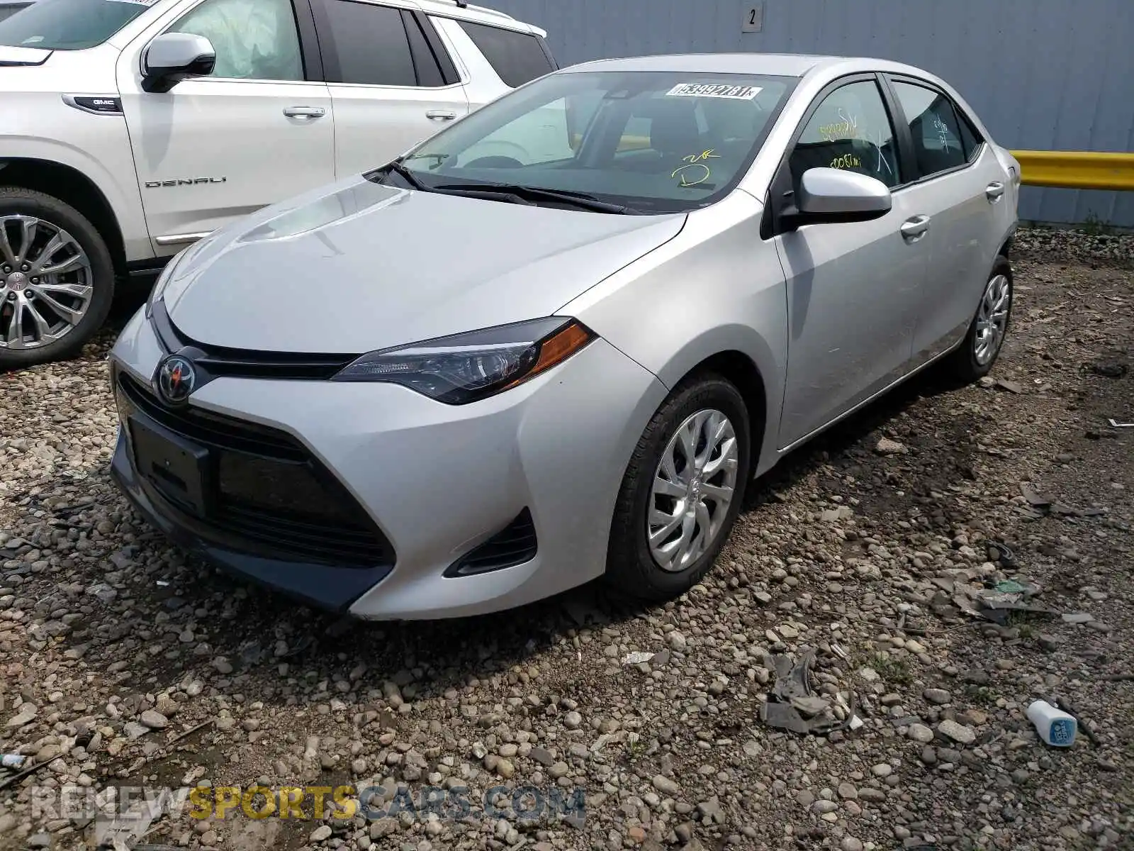 2 fotografías del automóvil dañado 2T1BURHEXKC243082 TOYOTA COROLLA 2019