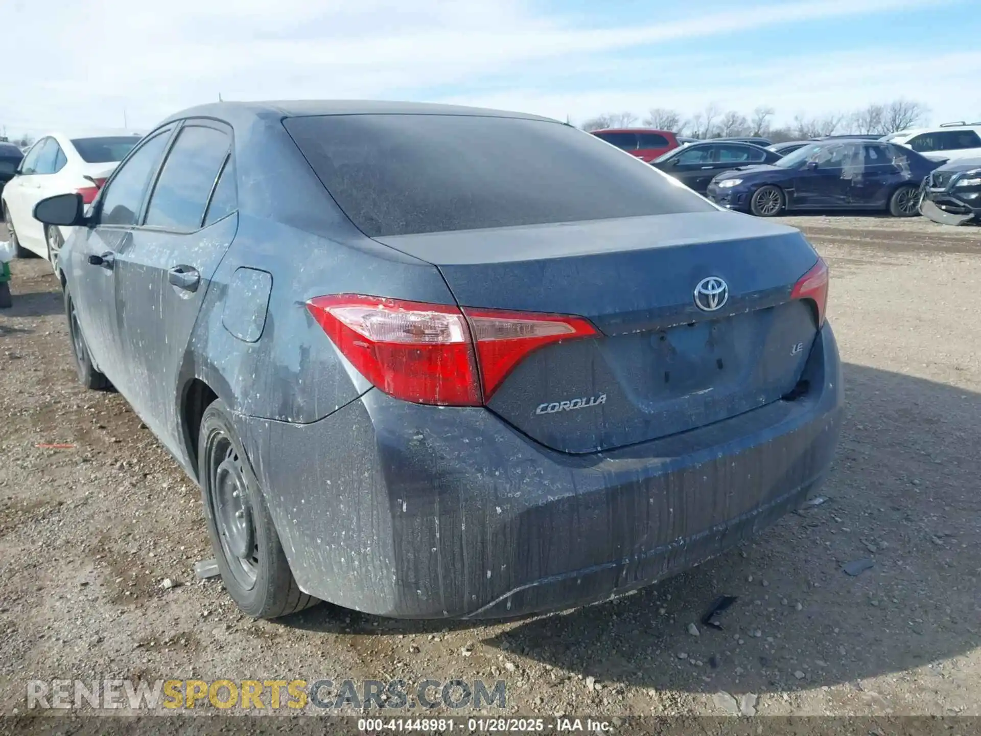 3 Фотография поврежденного автомобиля 2T1BURHEXKC244071 TOYOTA COROLLA 2019