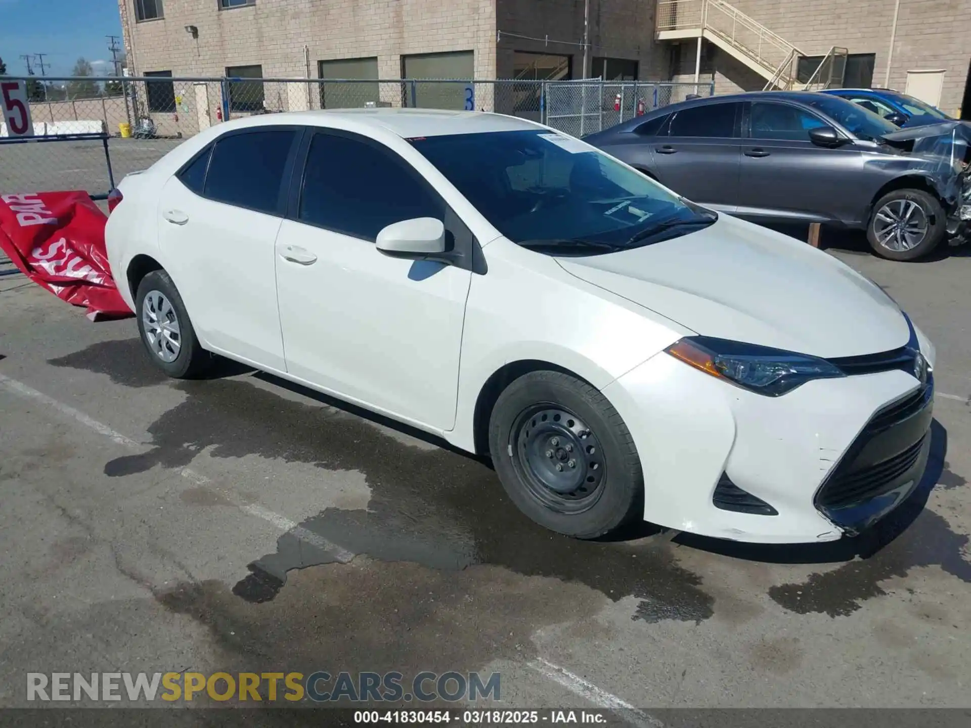 1 Photograph of a damaged car 5YFBPRHE4KP936883 TOYOTA COROLLA 2019