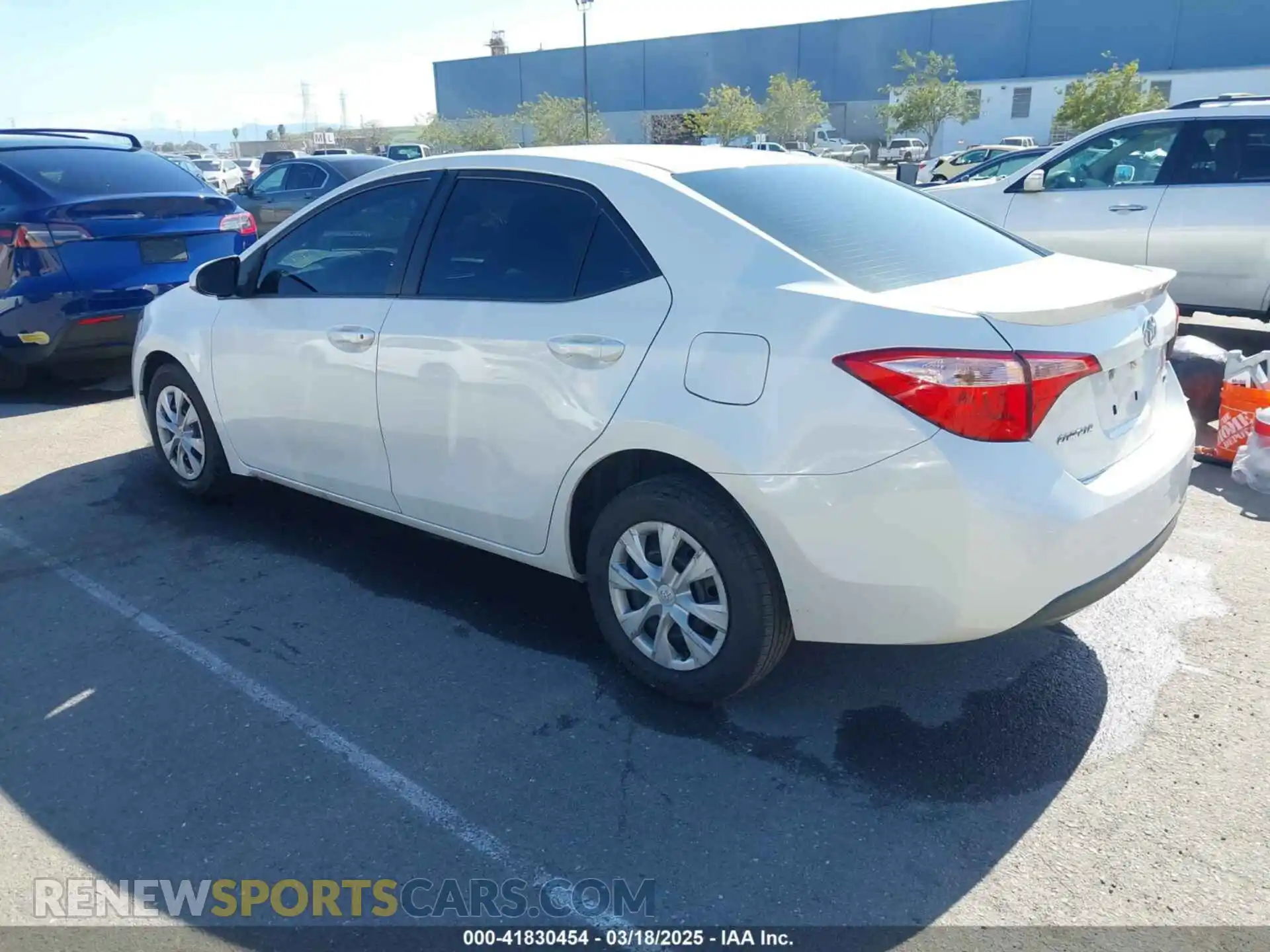 3 Photograph of a damaged car 5YFBPRHE4KP936883 TOYOTA COROLLA 2019