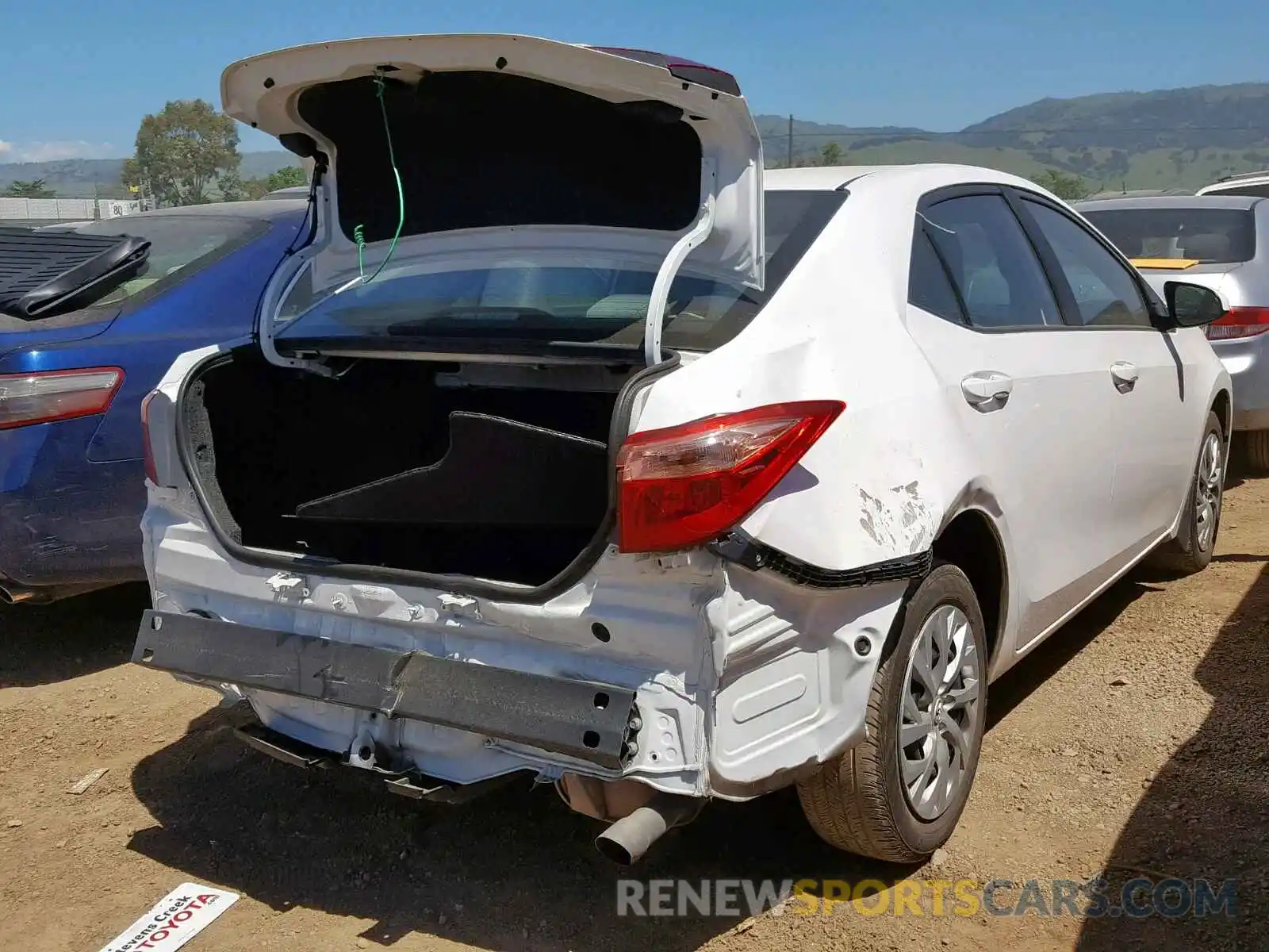 4 Photograph of a damaged car 5YFBURHE0KP861642 TOYOTA COROLLA 2019