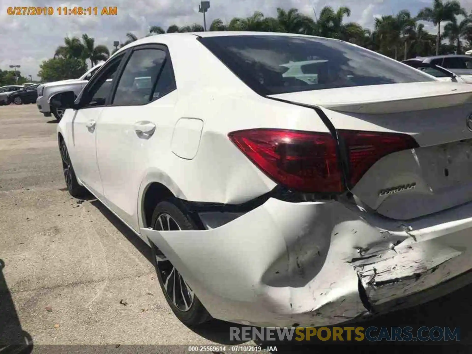 16 Photograph of a damaged car 5YFBURHE0KP908880 TOYOTA COROLLA 2019