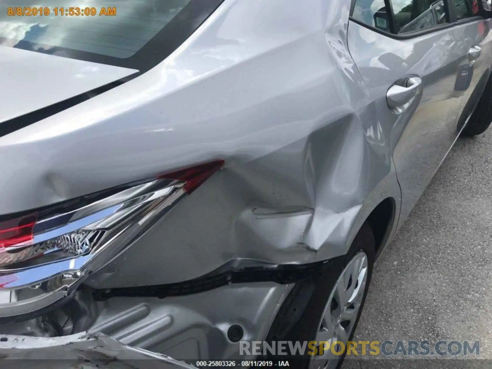 13 Photograph of a damaged car 5YFBURHE0KP938090 TOYOTA COROLLA 2019