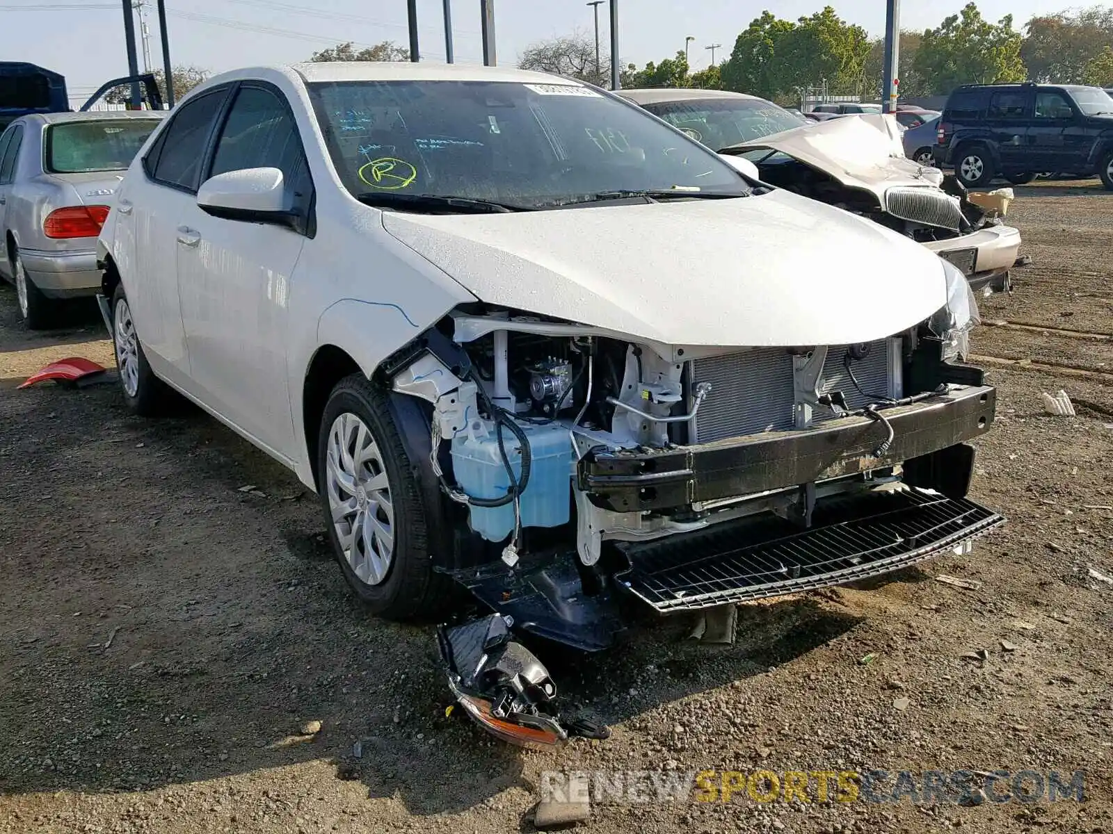 1 Фотография поврежденного автомобиля 5YFBURHE1KP913313 TOYOTA COROLLA 2019