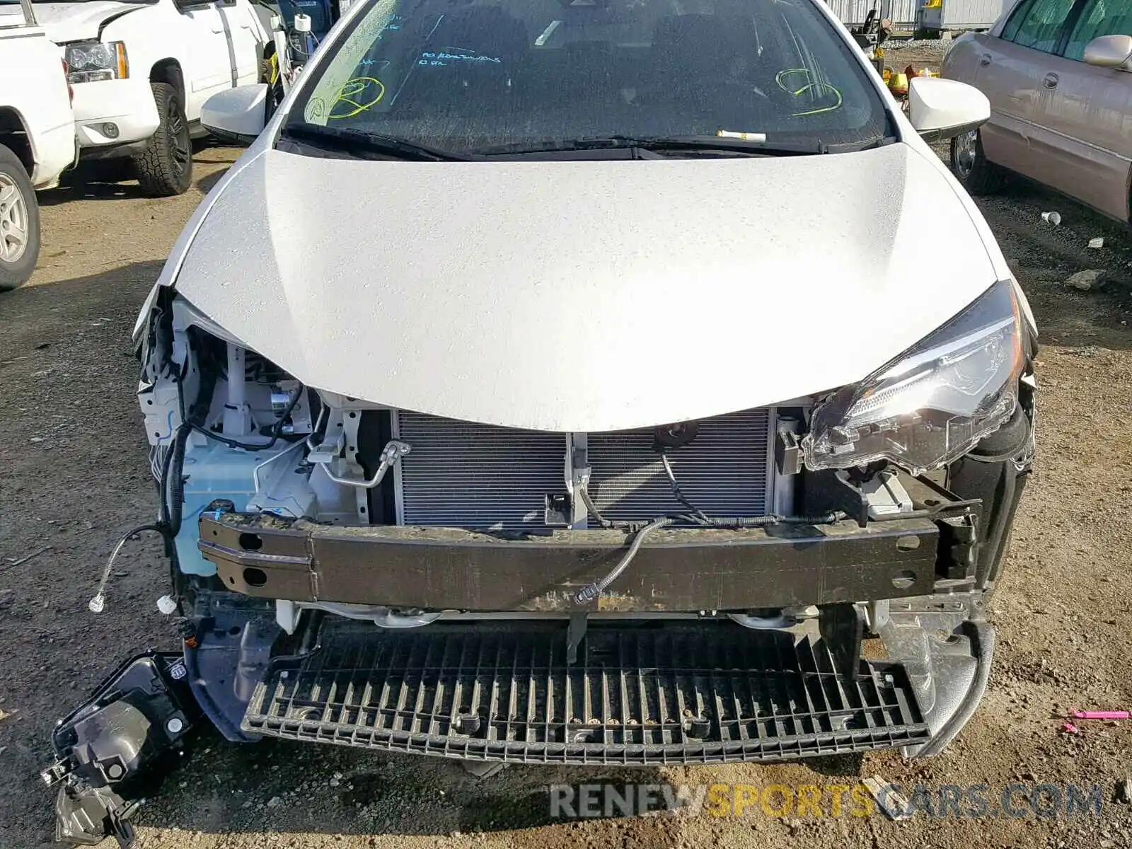 9 Фотография поврежденного автомобиля 5YFBURHE1KP913313 TOYOTA COROLLA 2019