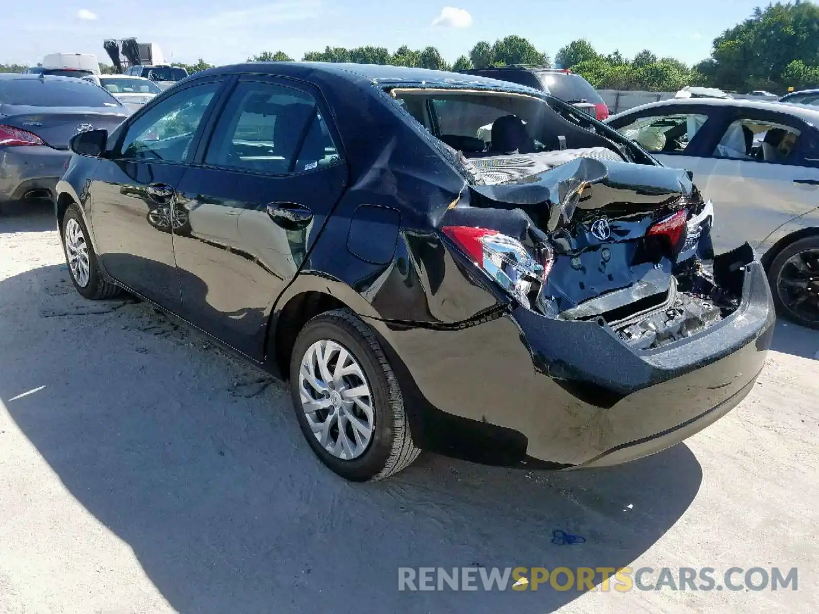3 Photograph of a damaged car 5YFBURHE1KP939619 TOYOTA COROLLA 2019