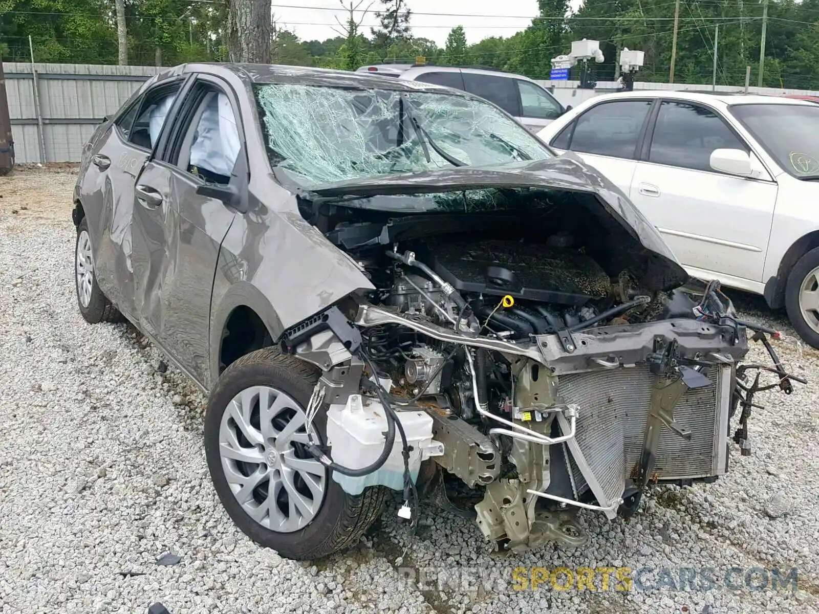 1 Photograph of a damaged car 5YFBURHE1KP942830 TOYOTA COROLLA 2019