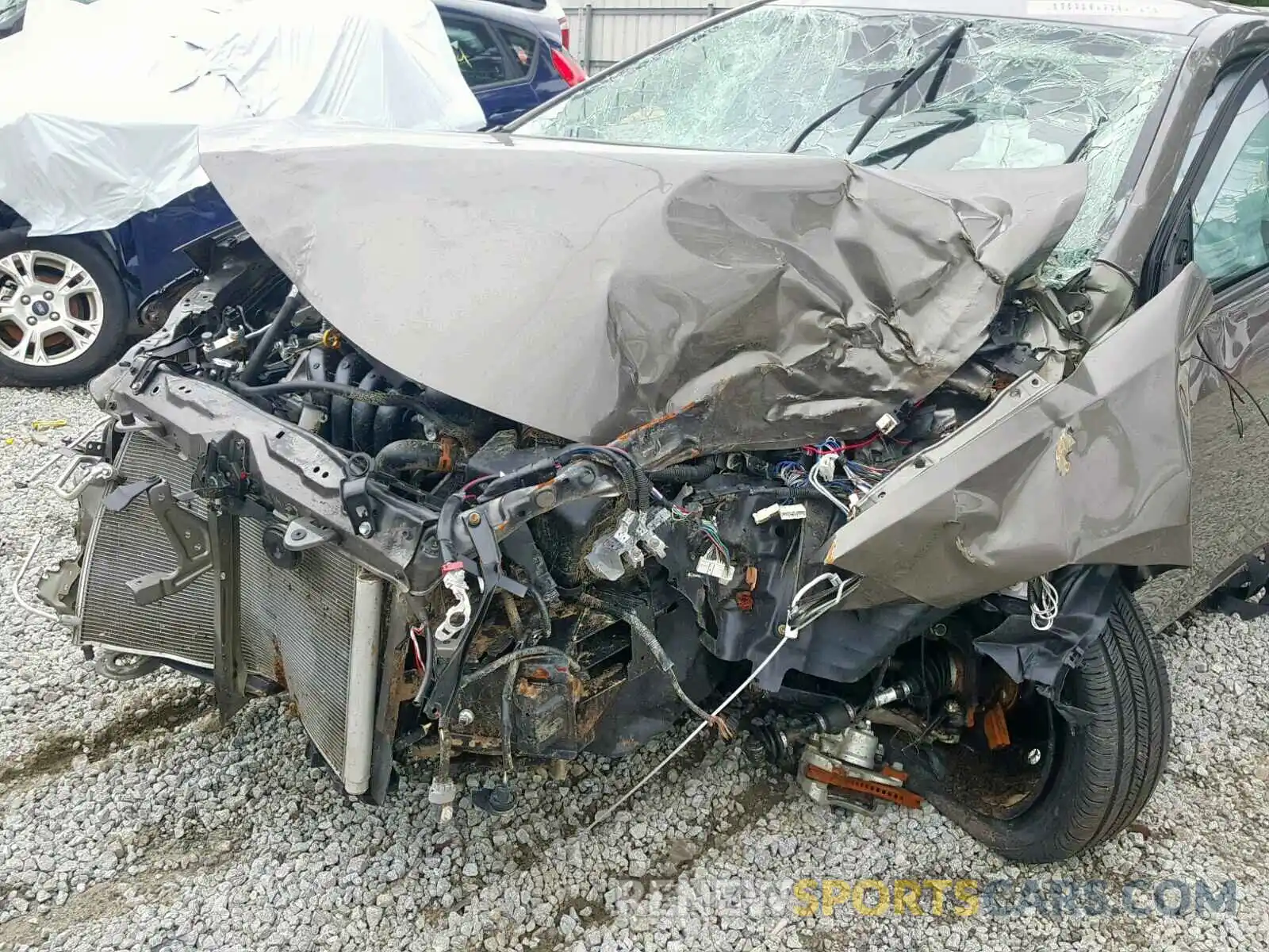 9 Photograph of a damaged car 5YFBURHE1KP942830 TOYOTA COROLLA 2019