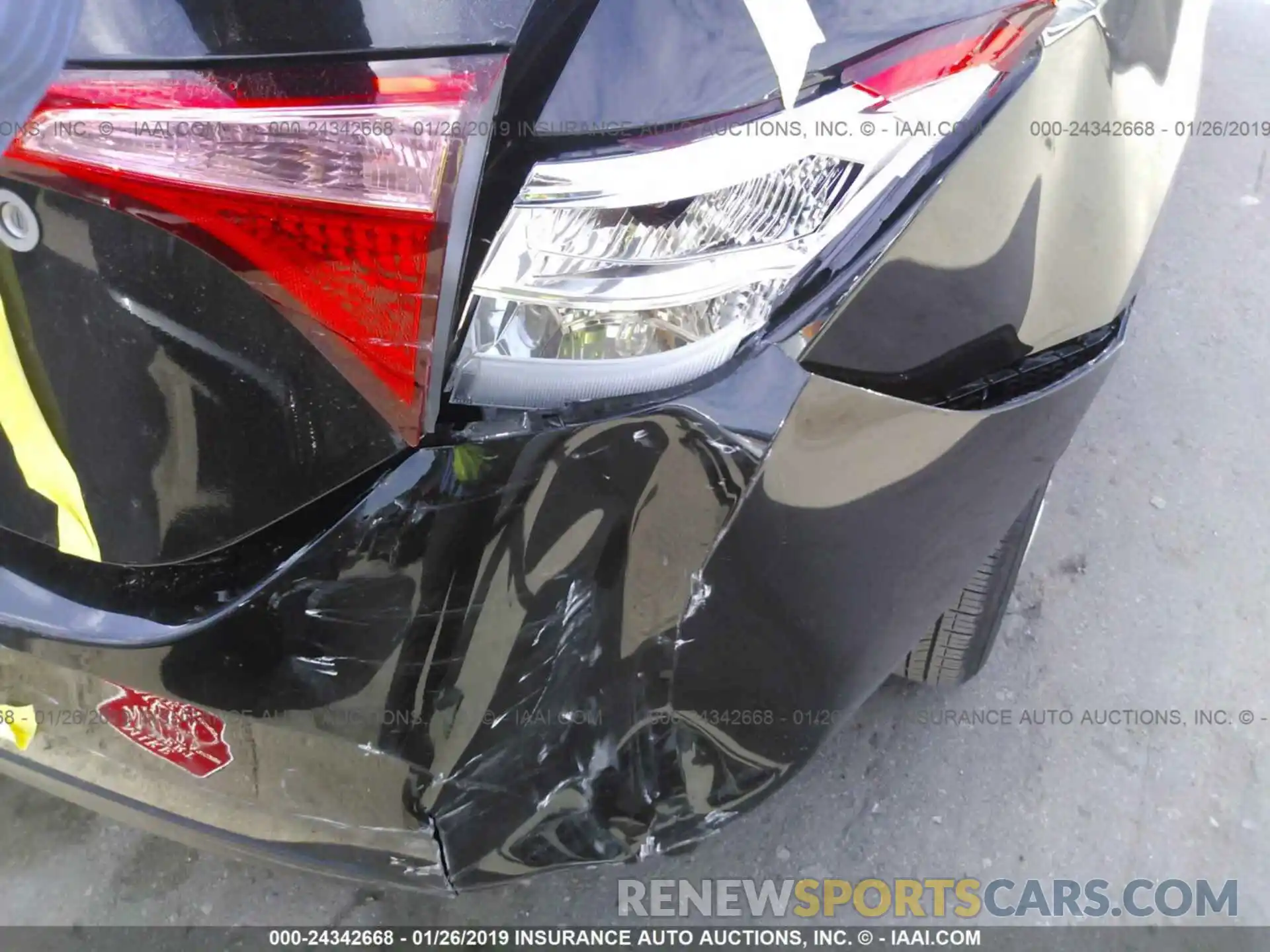 6 Photograph of a damaged car 5YFBURHE2KP875171 TOYOTA COROLLA 2019