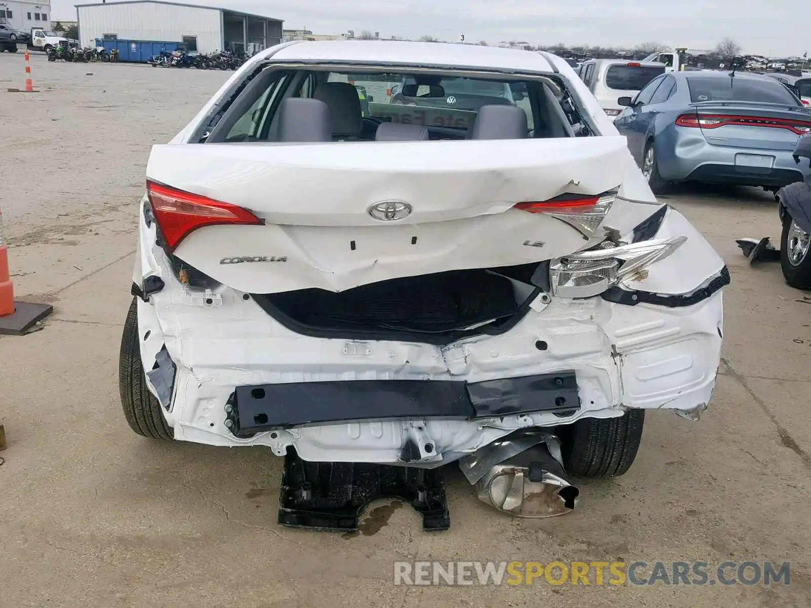 9 Photograph of a damaged car 5YFBURHE2KP888678 TOYOTA COROLLA 2019
