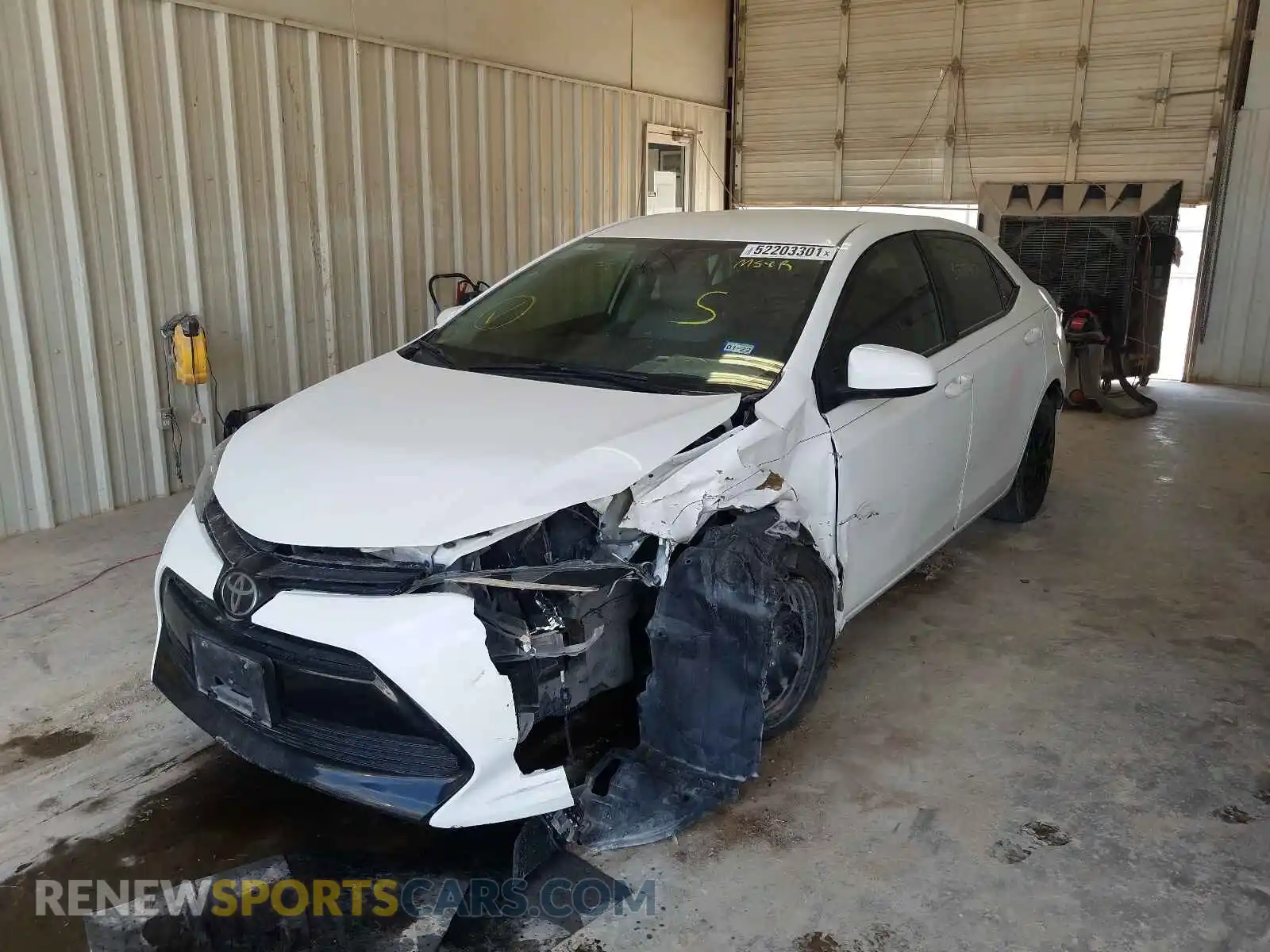 2 Photograph of a damaged car 5YFBURHE2KP924272 TOYOTA COROLLA 2019