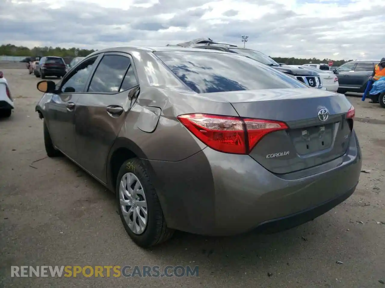 3 Фотография поврежденного автомобиля 5YFBURHE2KP938947 TOYOTA COROLLA 2019